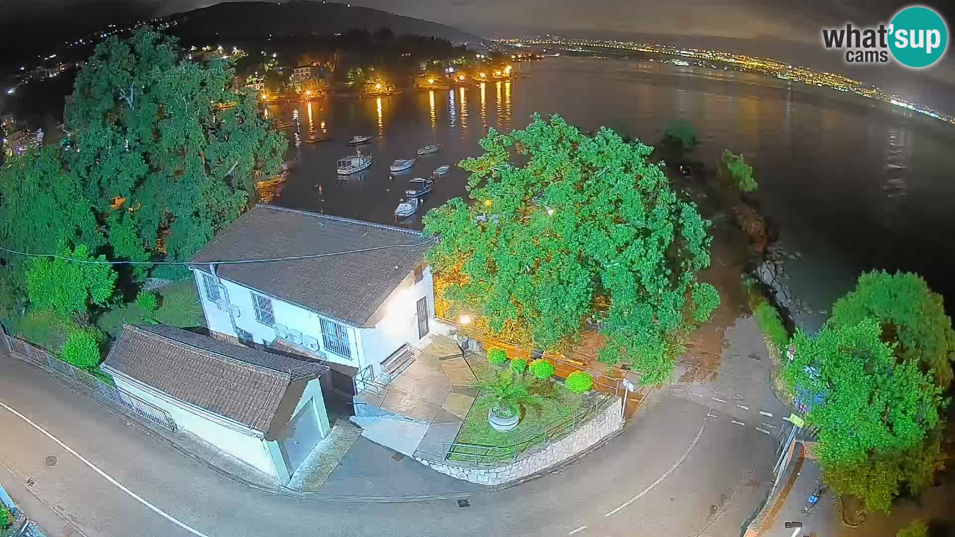 Ika Harbor Webcam – LIVE View of the Harbor and Opatija Lights