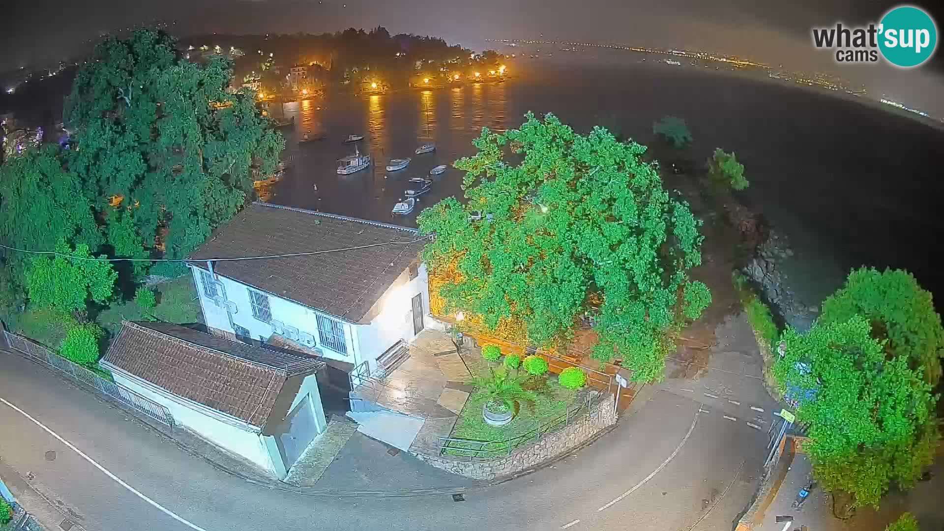 Ika Harbor Webcam – LIVE View of the Harbor and Opatija Lights