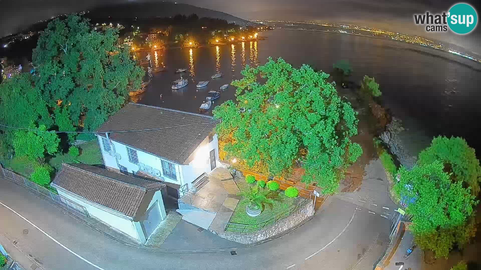 Ika Harbor Webcam – LIVE View of the Harbor and Opatija Lights