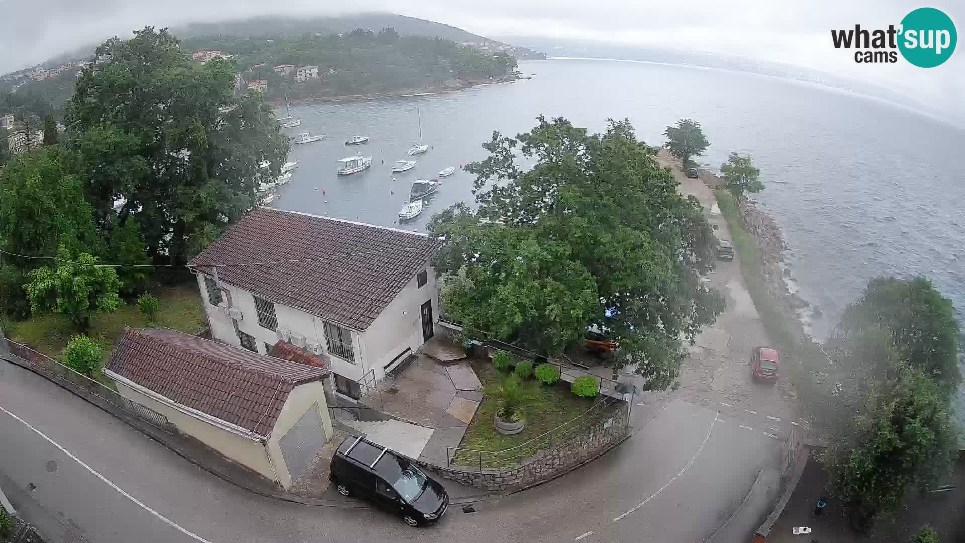 Ika Harbor Webcam – LIVE View of the Harbor and Opatija Lights