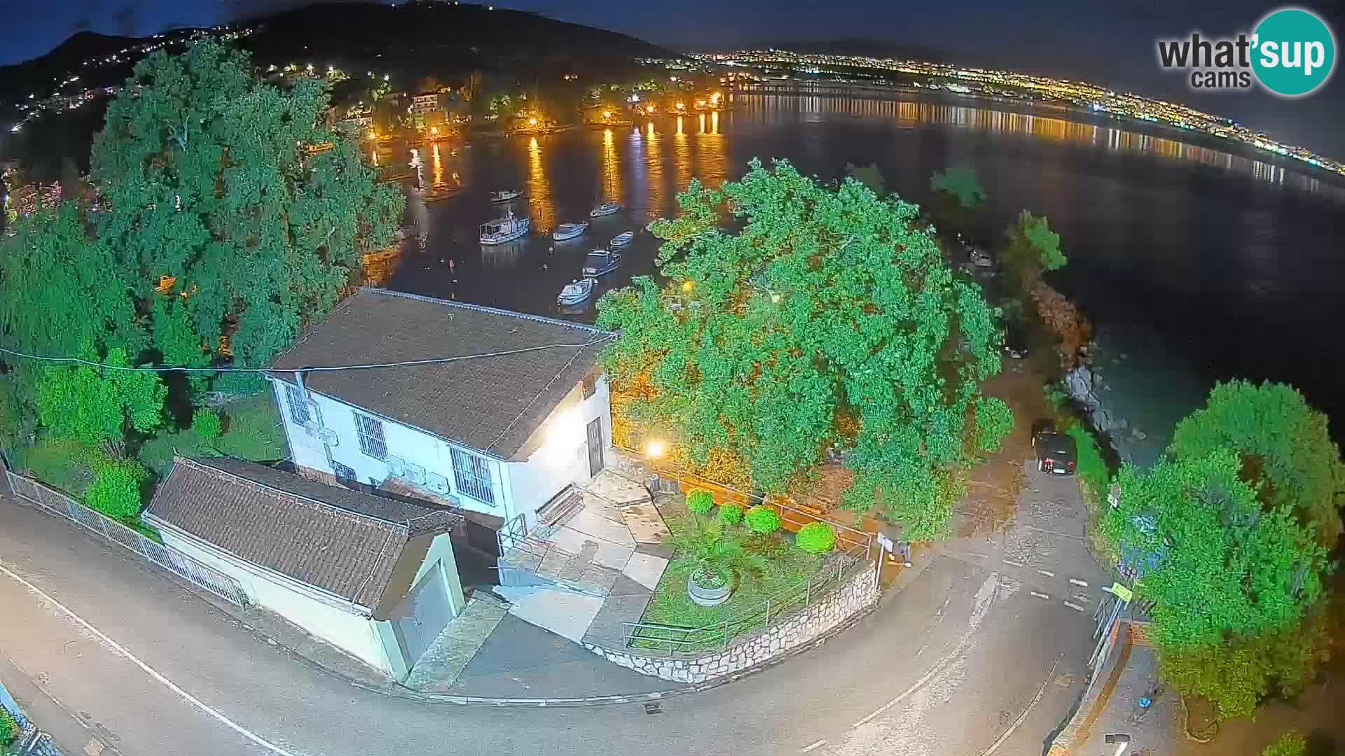 Ika Harbor Webcam – LIVE View of the Harbor and Opatija Lights