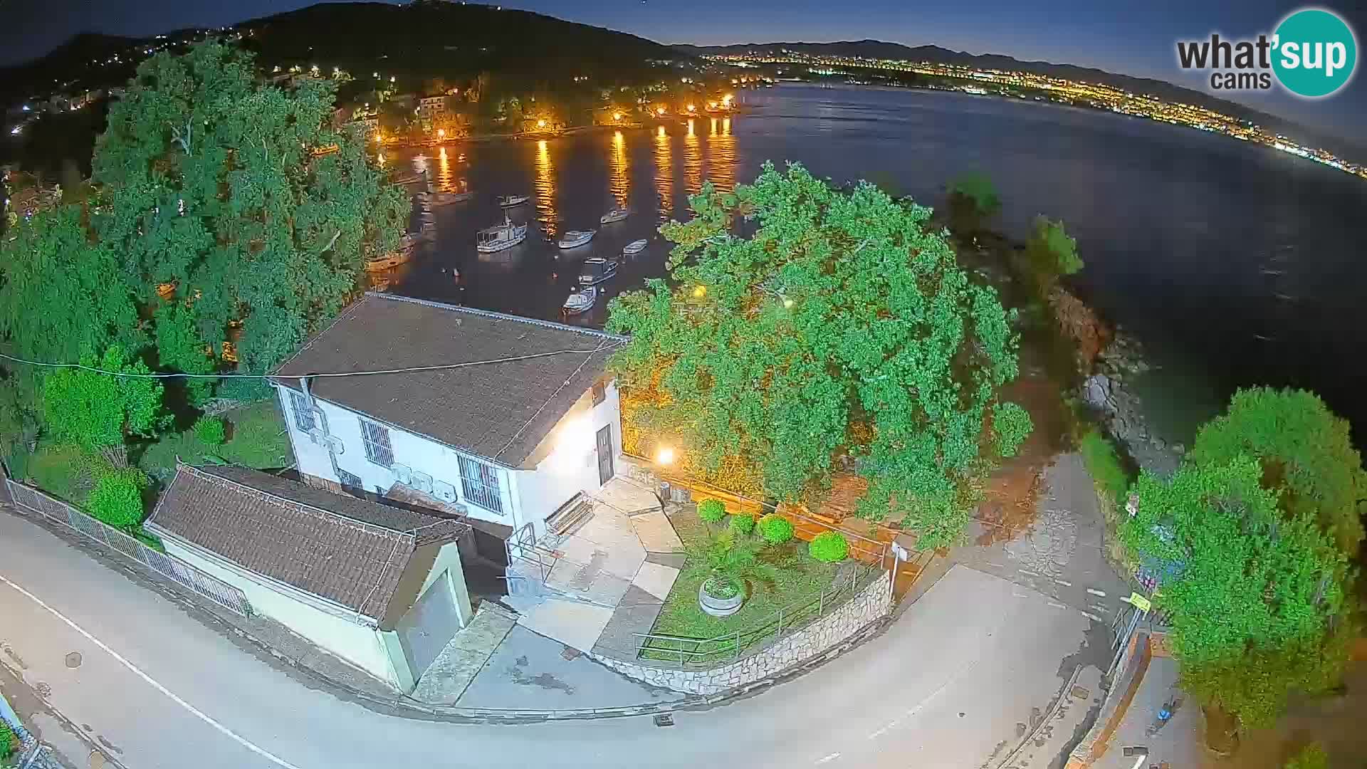 Webcam porto Ika – Vista LIVE sul porto e le luci di Opatija