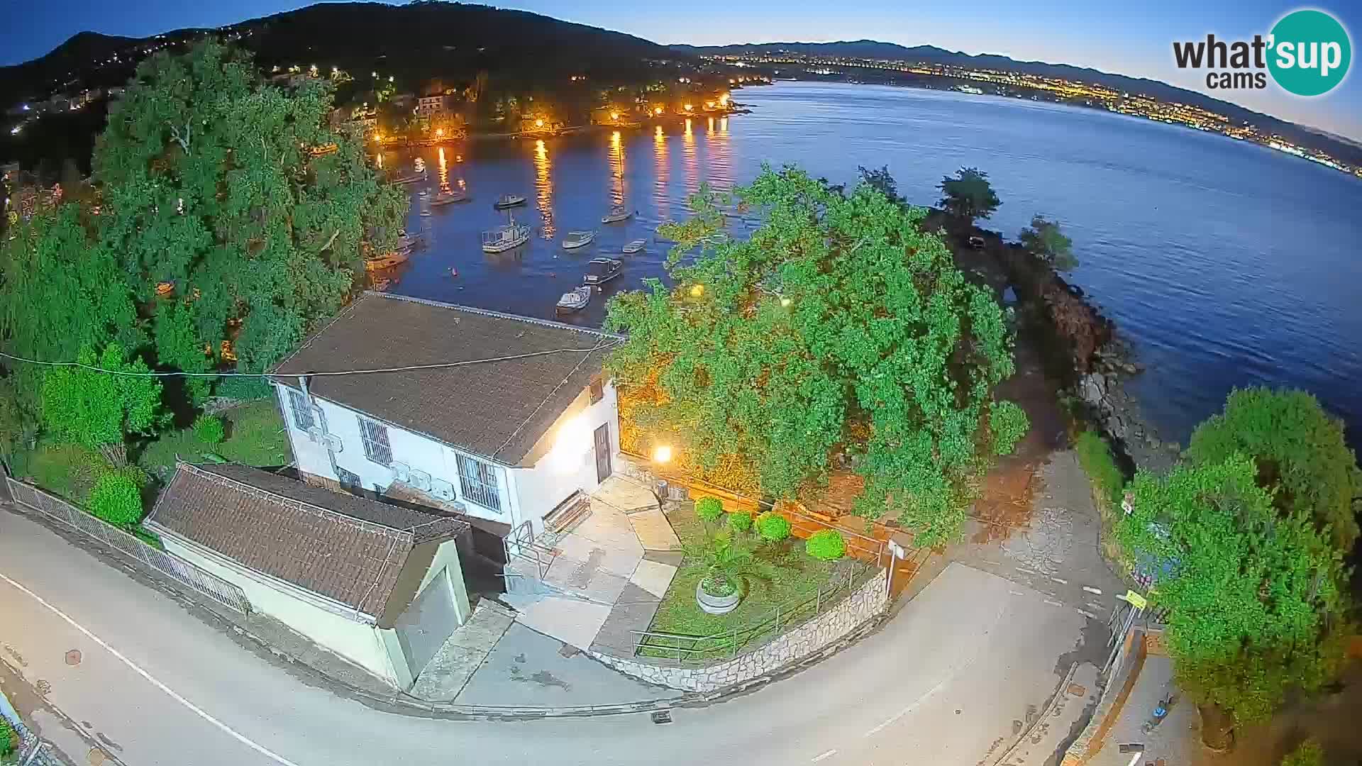 Webcam porto Ika – Vista LIVE sul porto e le luci di Opatija
