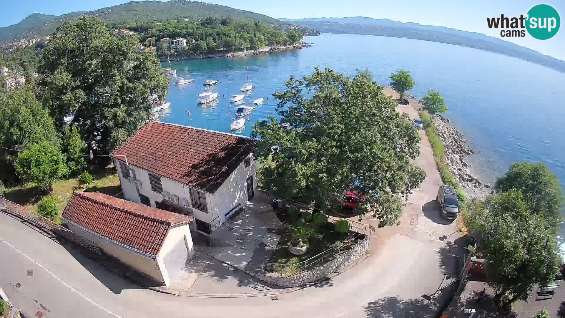 Ika Harbor Webcam – LIVE View of the Harbor and Opatija Lights