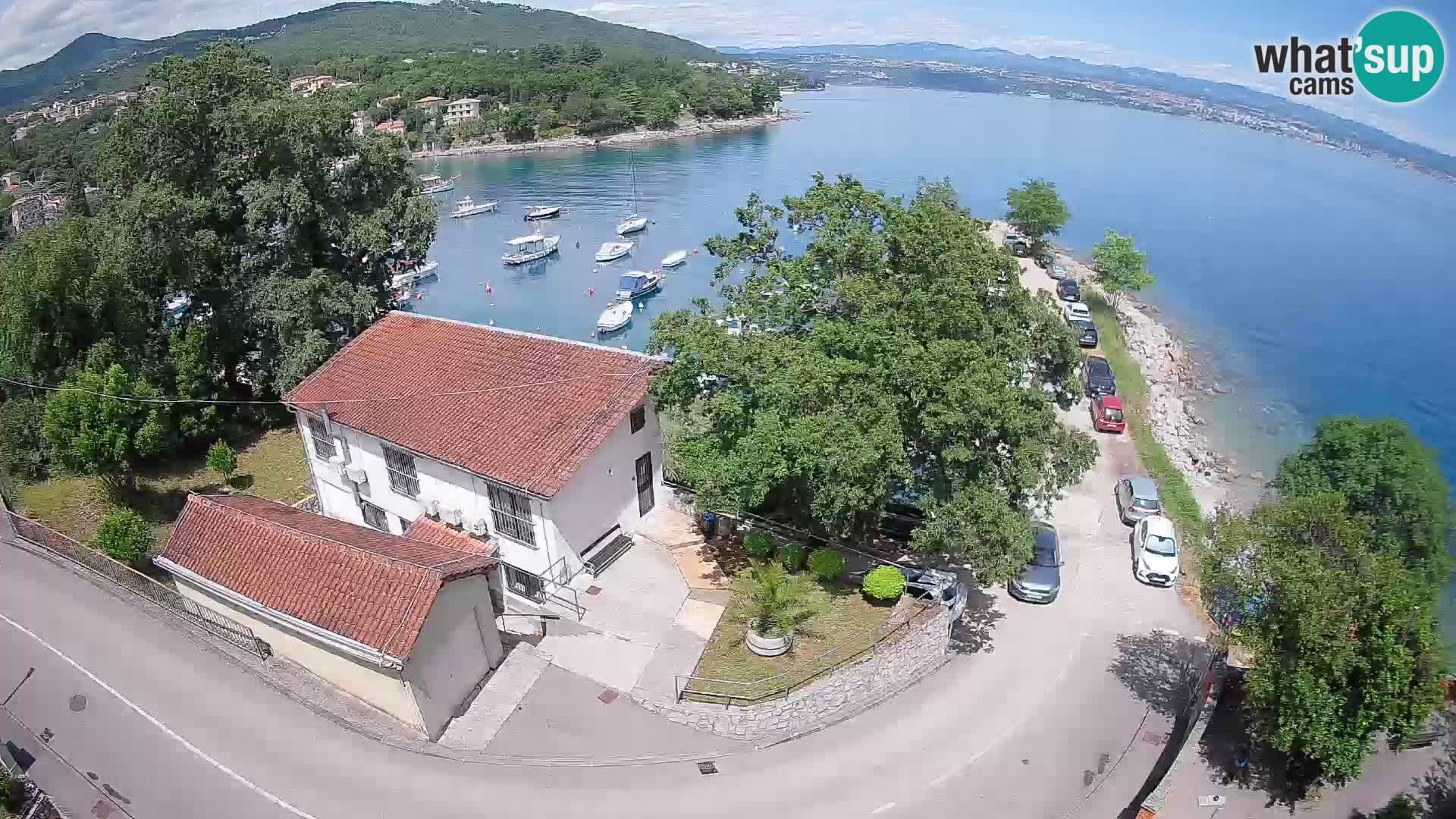 Ika Harbor Webcam – LIVE View of the Harbor and Opatija Lights