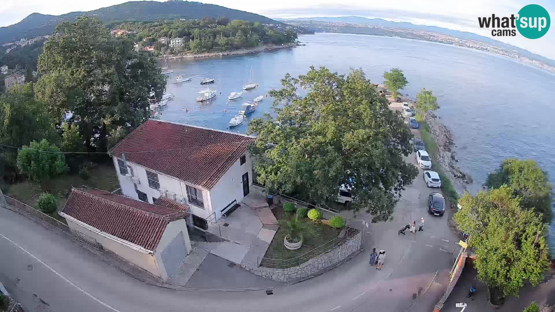 Ika Harbor Webcam – LIVE View of the Harbor and Opatija Lights