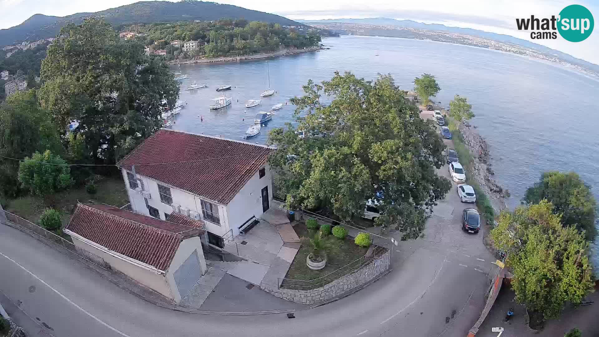 Ika Harbor Webcam – LIVE View of the Harbor and Opatija Lights