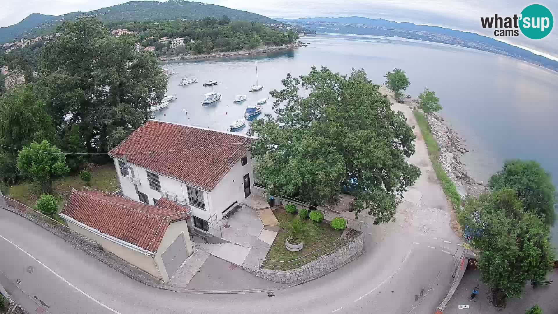 Ika Harbor Webcam – LIVE View of the Harbor and Opatija Lights