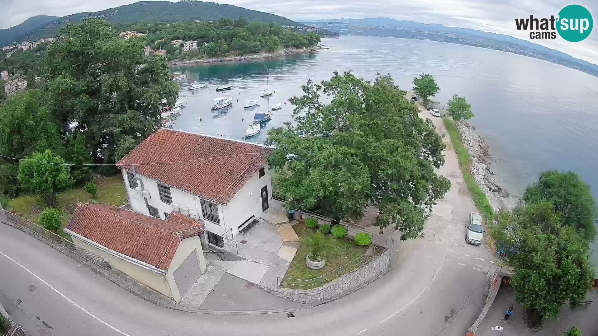 Ika Harbor Webcam – LIVE View of the Harbor and Opatija Lights
