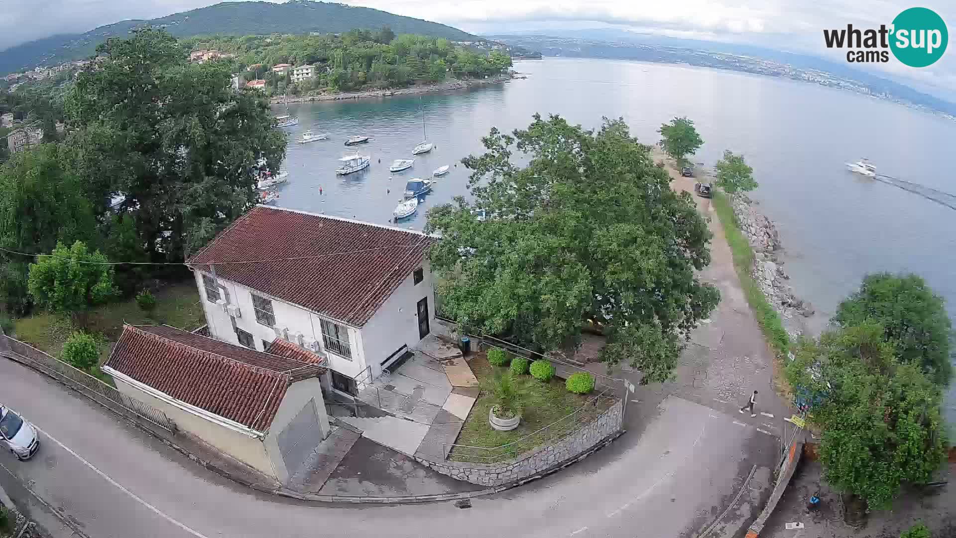 Ika Harbor Webcam – LIVE View of the Harbor and Opatija Lights