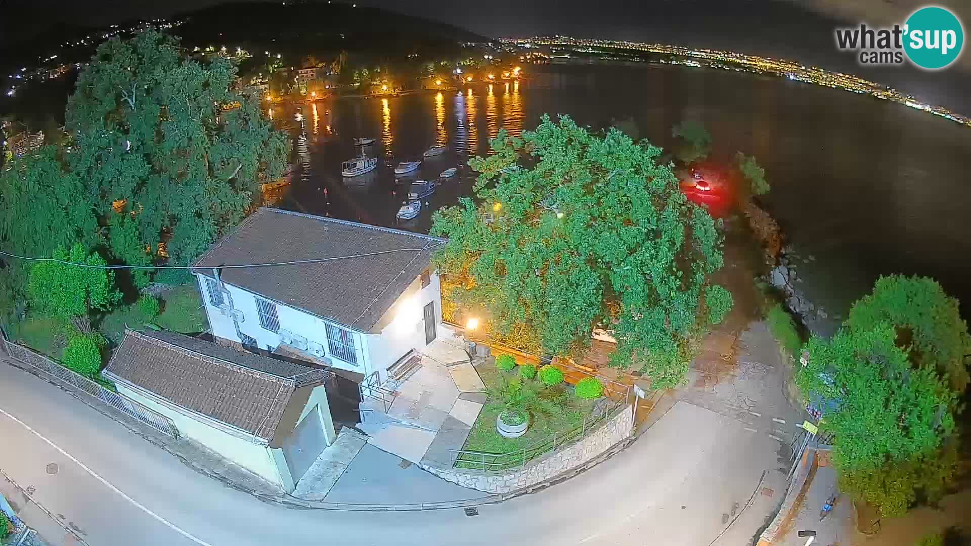 Ika Harbor Webcam – LIVE View of the Harbor and Opatija Lights