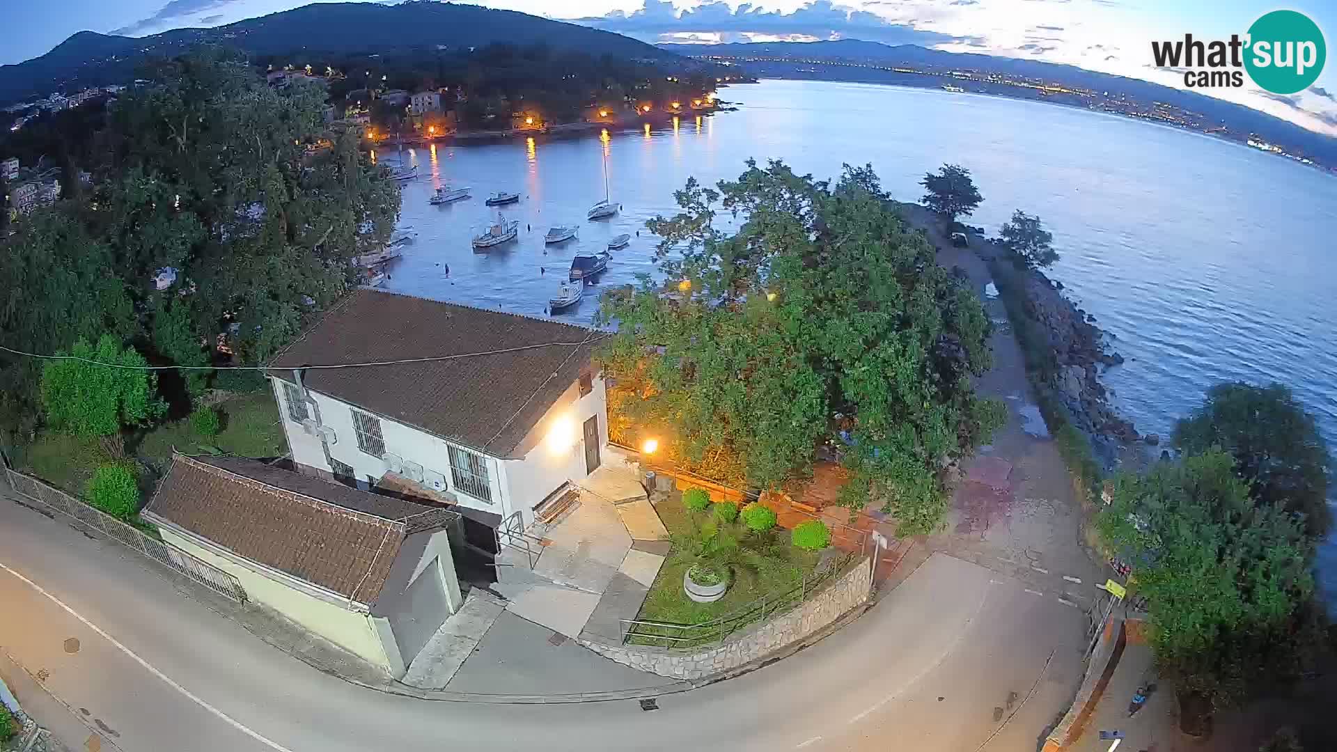 Webcam puerto de Ika – Vista en directo y luces de Opatija