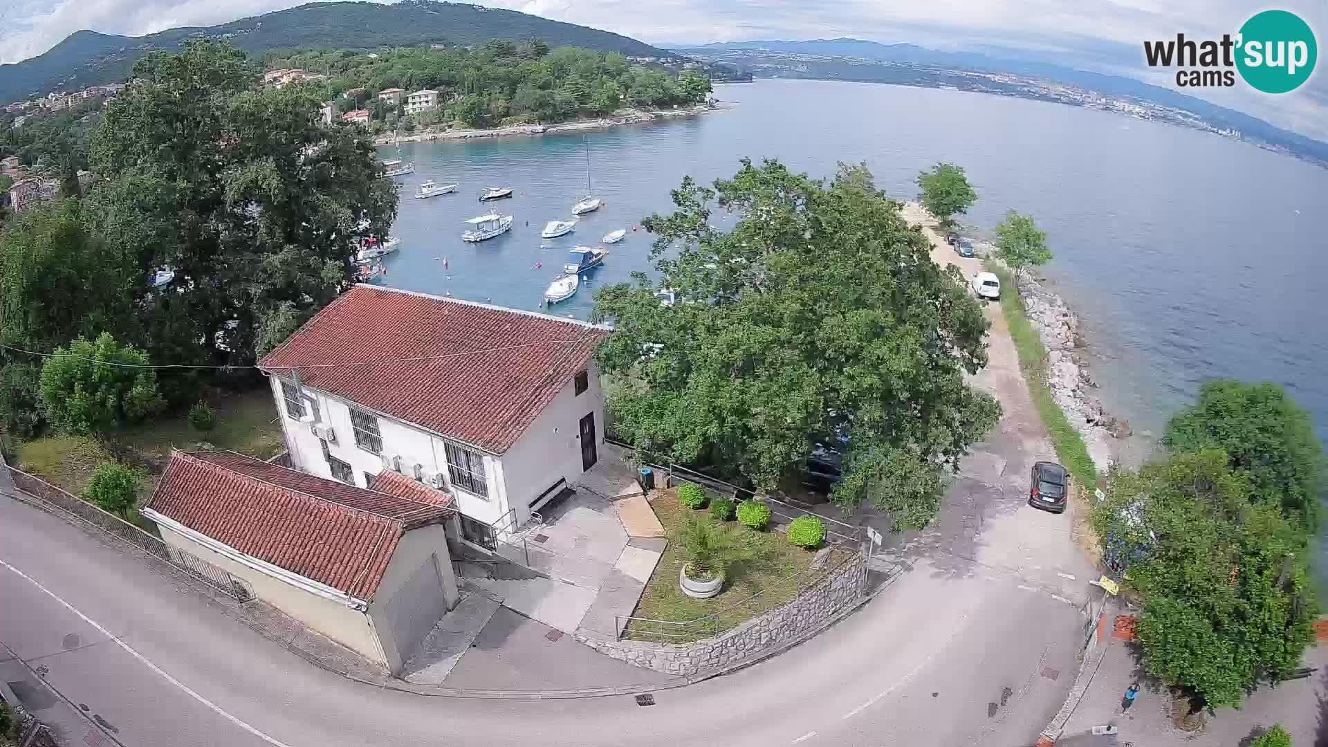Ika Harbor Webcam – LIVE View of the Harbor and Opatija Lights