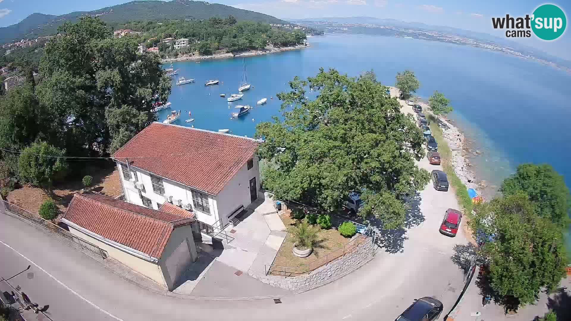 Ika Harbor Webcam – LIVE View of the Harbor and Opatija Lights