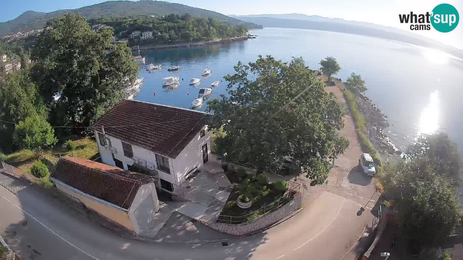 Ika Harbor Webcam – LIVE View of the Harbor and Opatija Lights