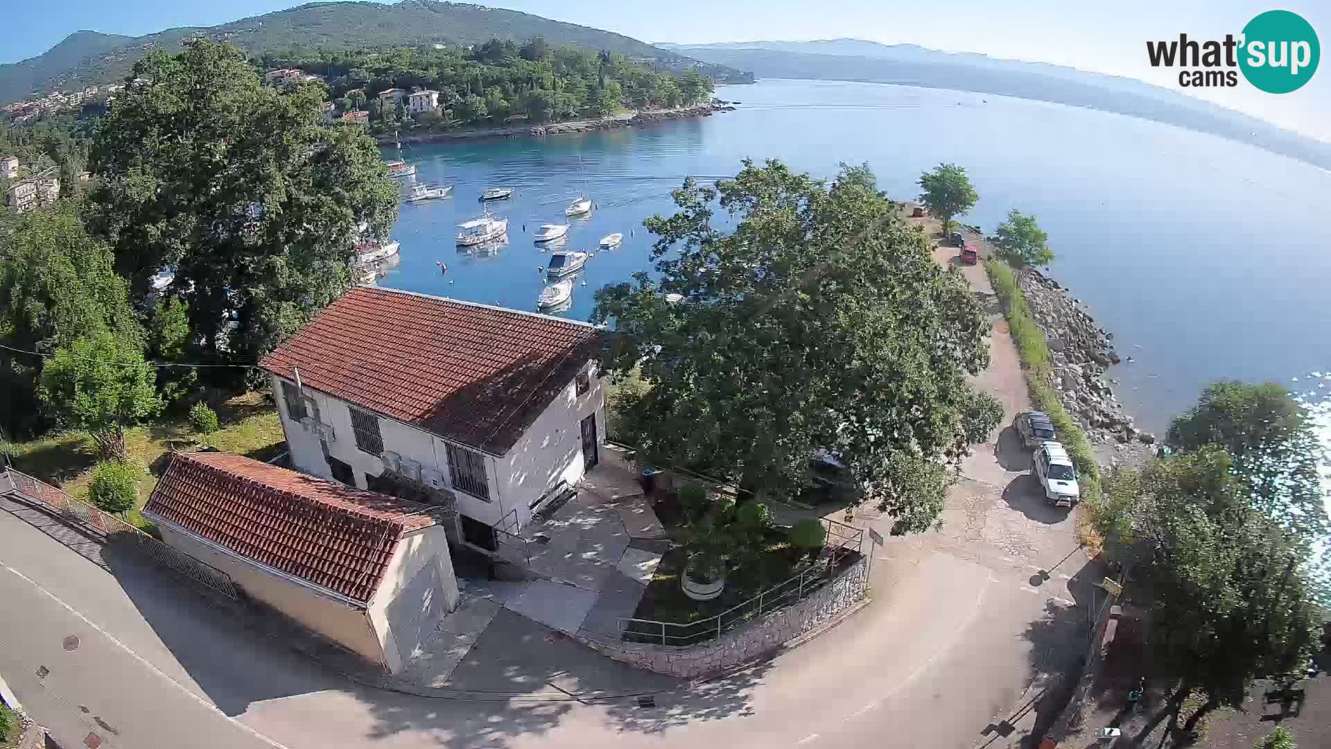 Ika Harbor Webcam – LIVE View of the Harbor and Opatija Lights