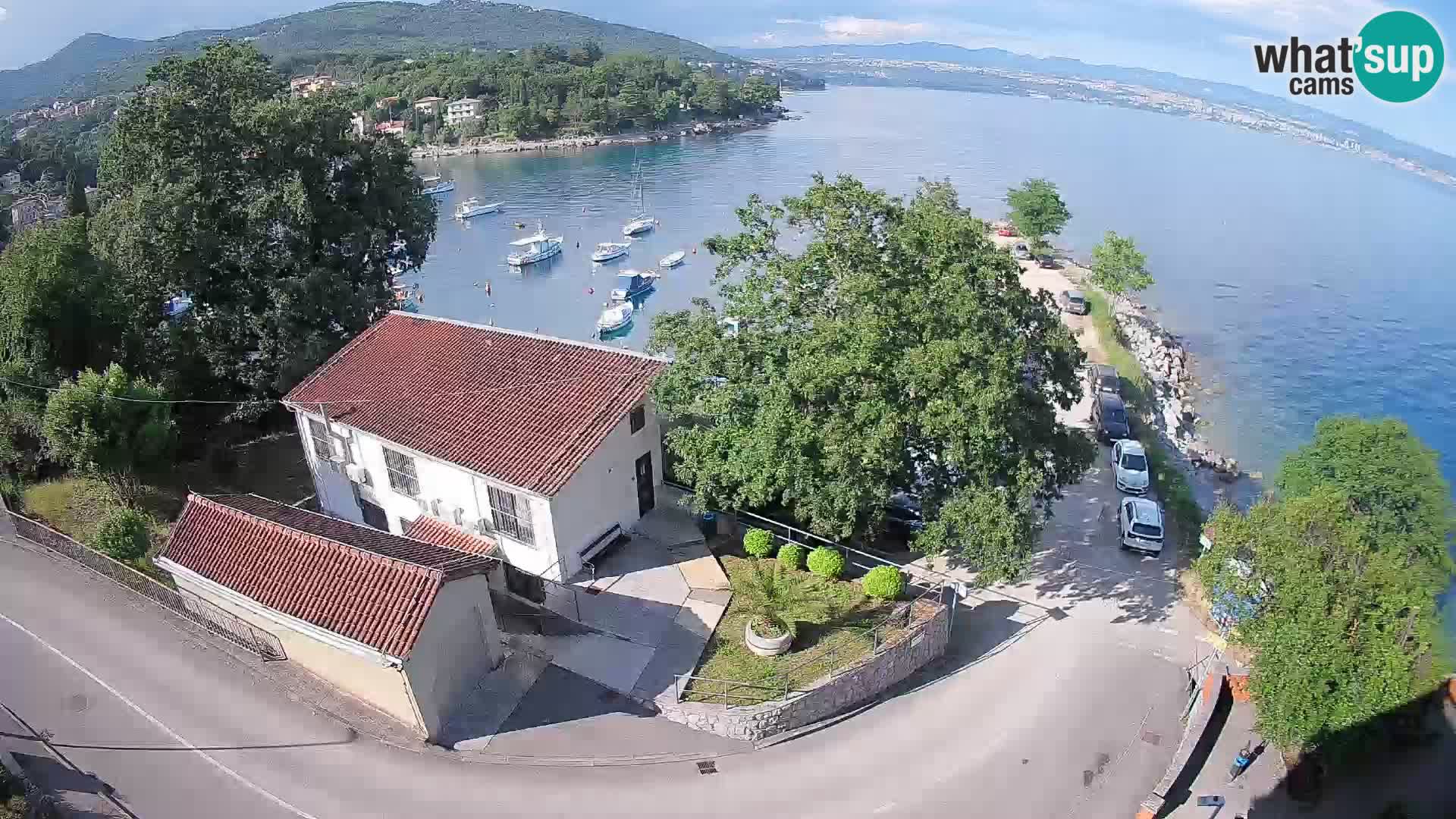 Ika Harbor Webcam – LIVE View of the Harbor and Opatija Lights