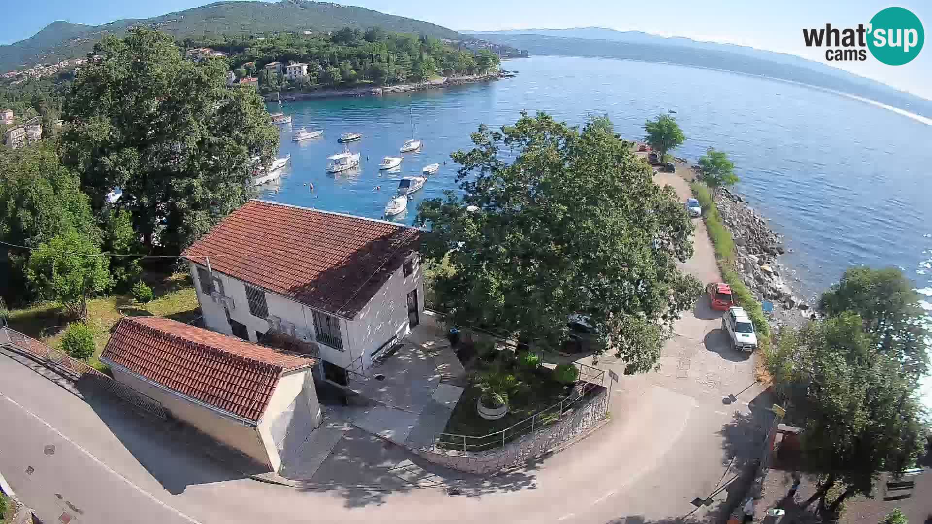 Ika Harbor Webcam – LIVE View of the Harbor and Opatija Lights