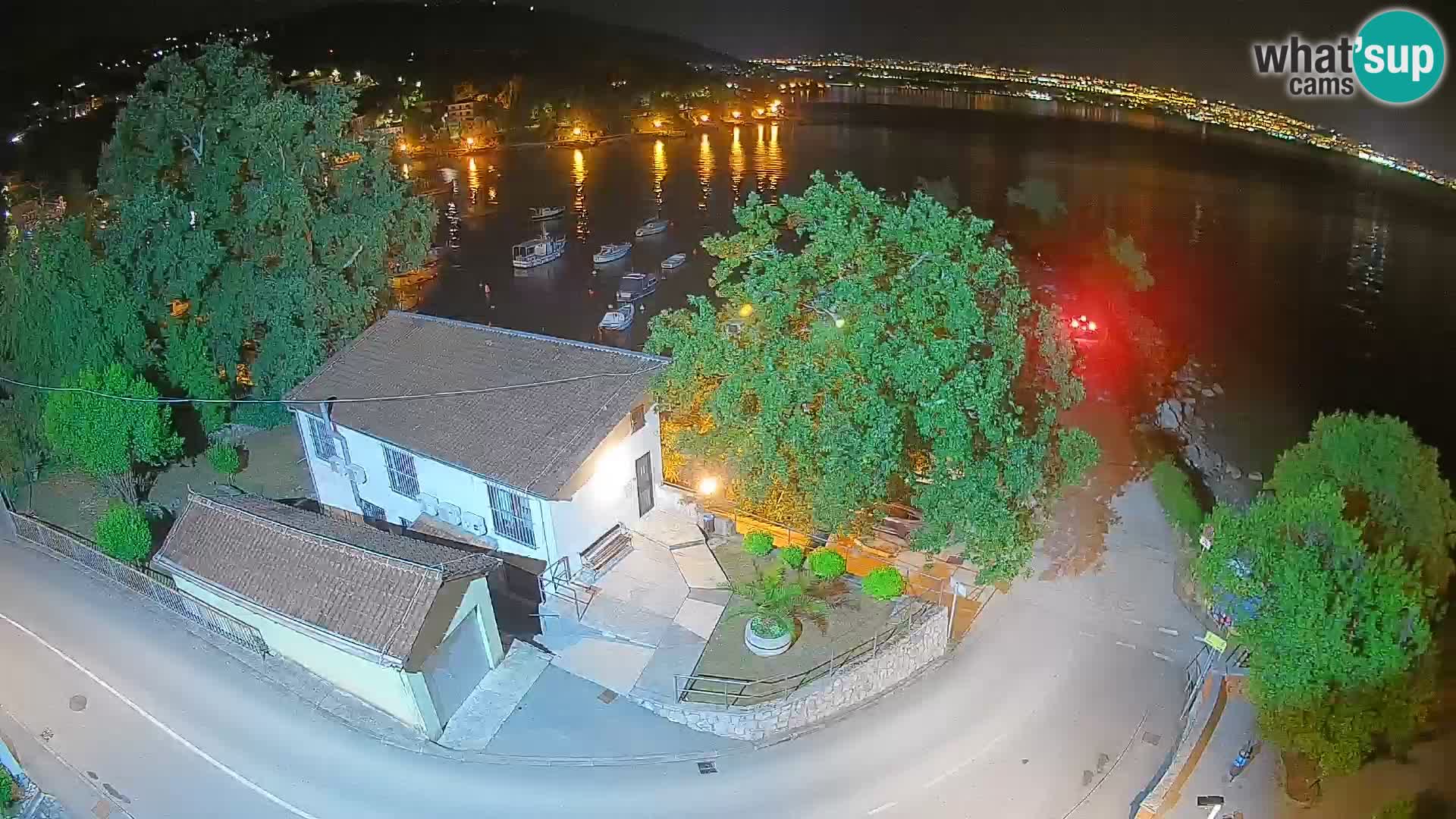 Ika Harbor Webcam – LIVE View of the Harbor and Opatija Lights