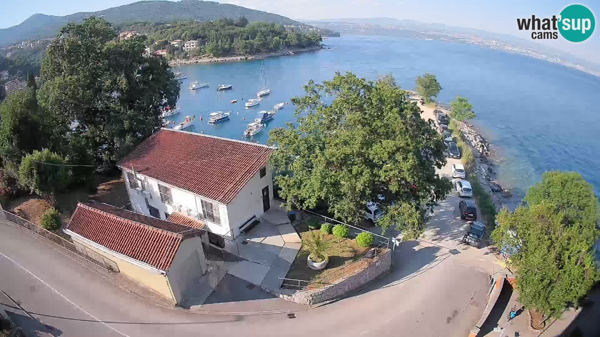 Ika Harbor Webcam – LIVE View of the Harbor and Opatija Lights