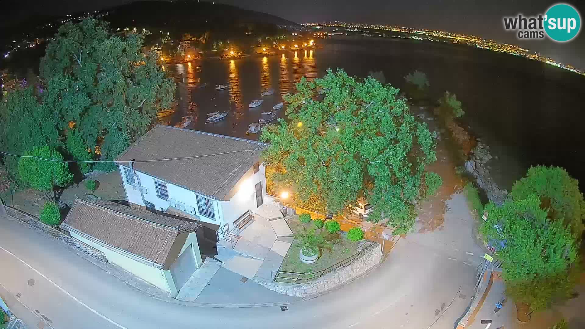 Ika Harbor Webcam – LIVE View of the Harbor and Opatija Lights