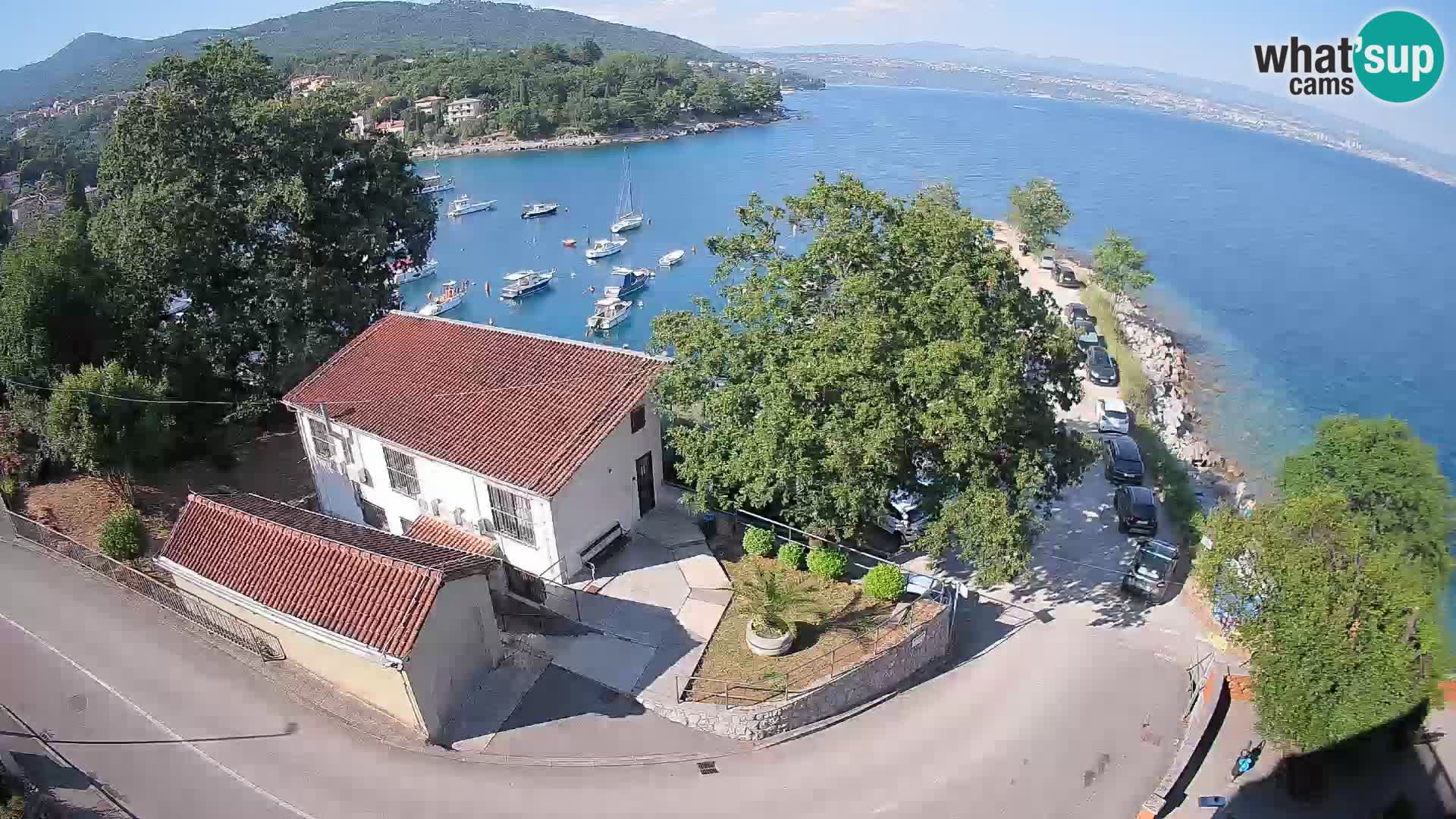 Ika Harbor Webcam – LIVE View of the Harbor and Opatija Lights