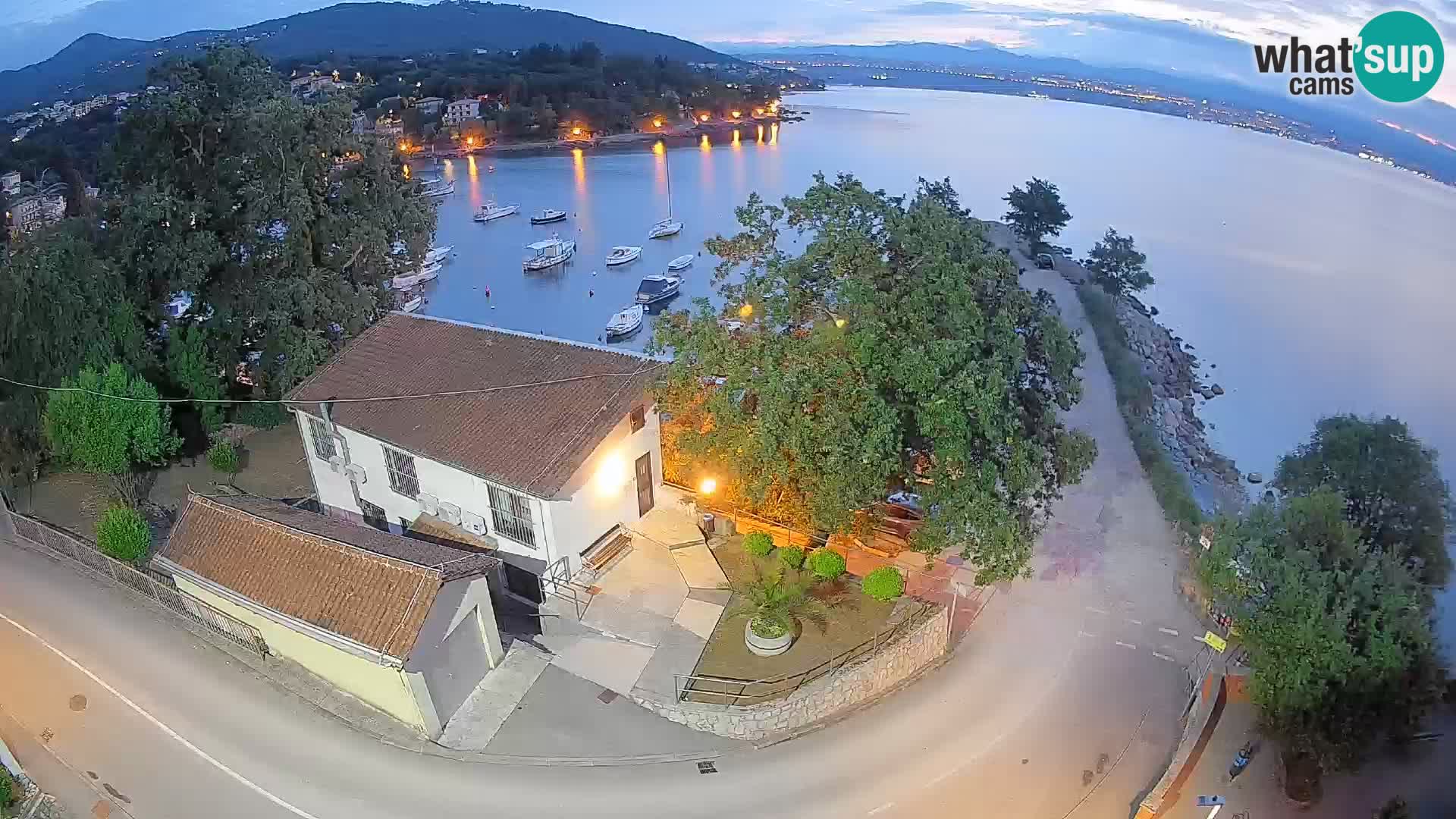 Webcam porto Ika – Vista LIVE sul porto e le luci di Opatija
