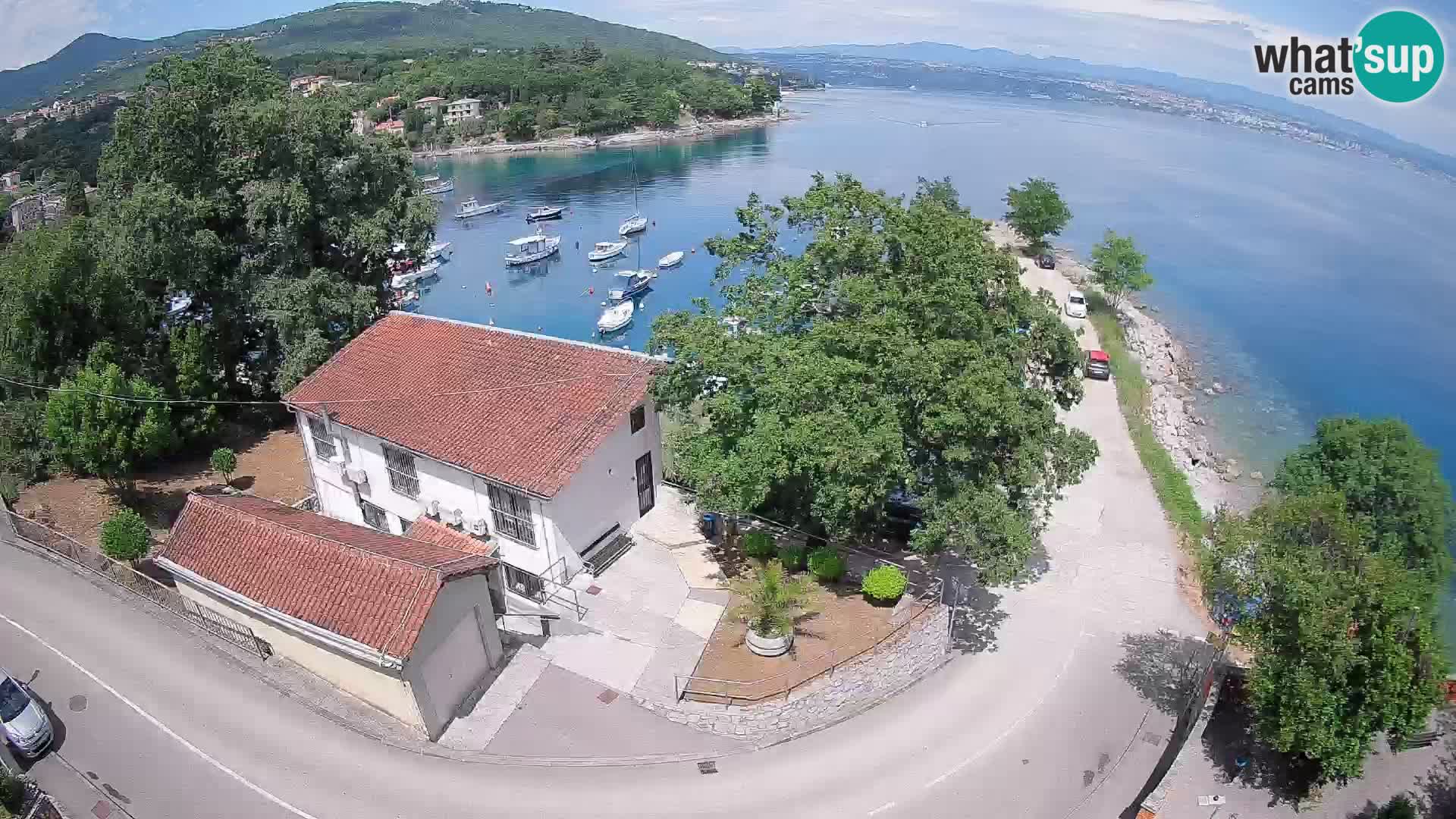 Ika Harbor Webcam – LIVE View of the Harbor and Opatija Lights