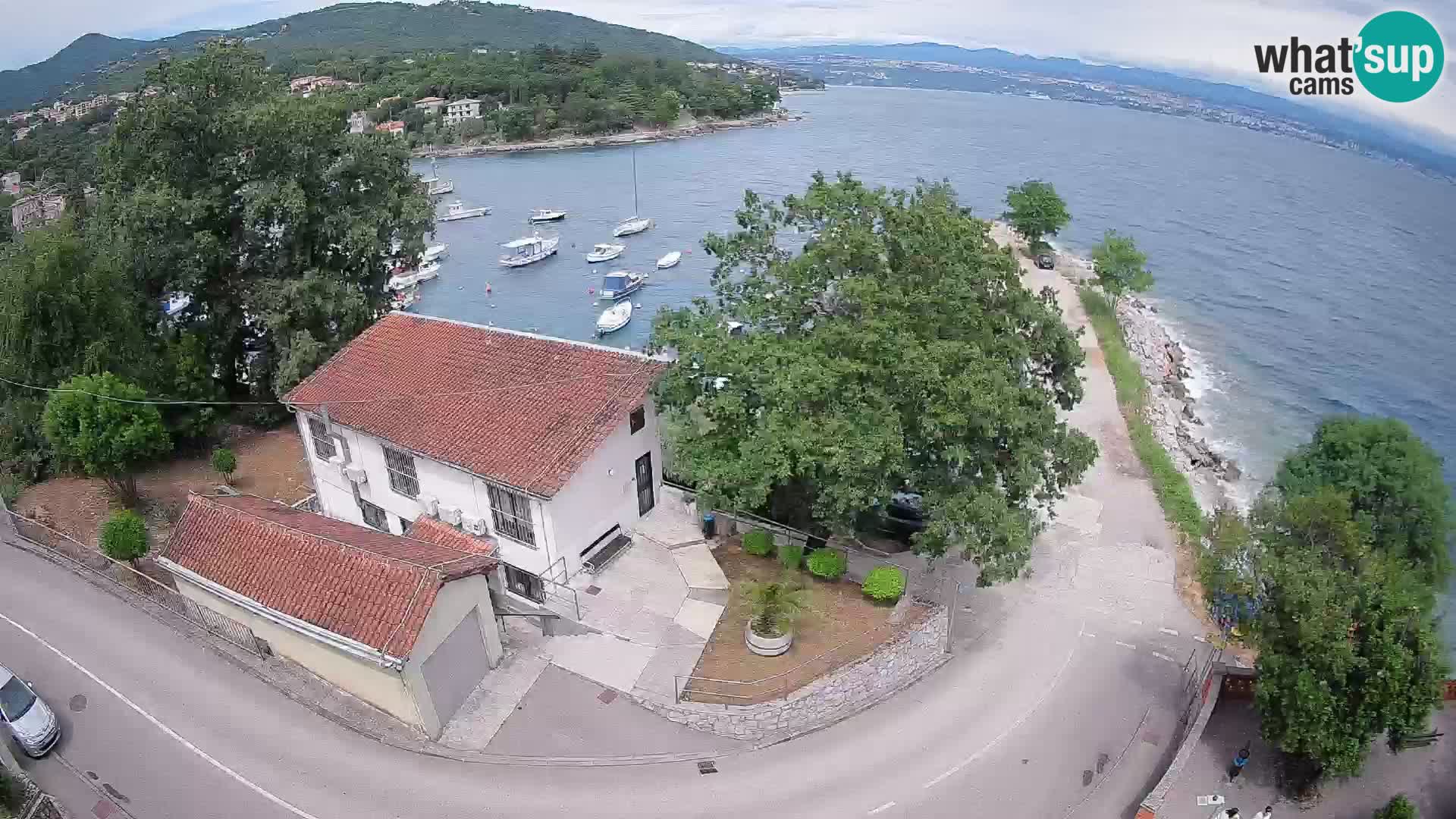 Ika Harbor Webcam – LIVE View of the Harbor and Opatija Lights