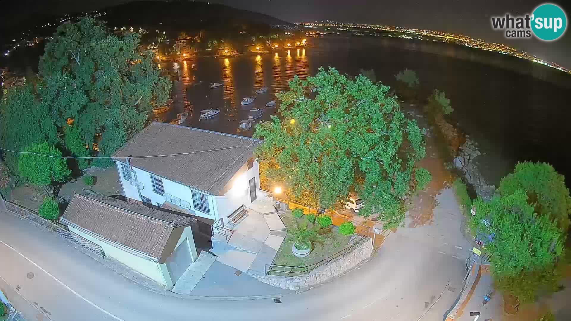 Ika Harbor Webcam – LIVE View of the Harbor and Opatija Lights