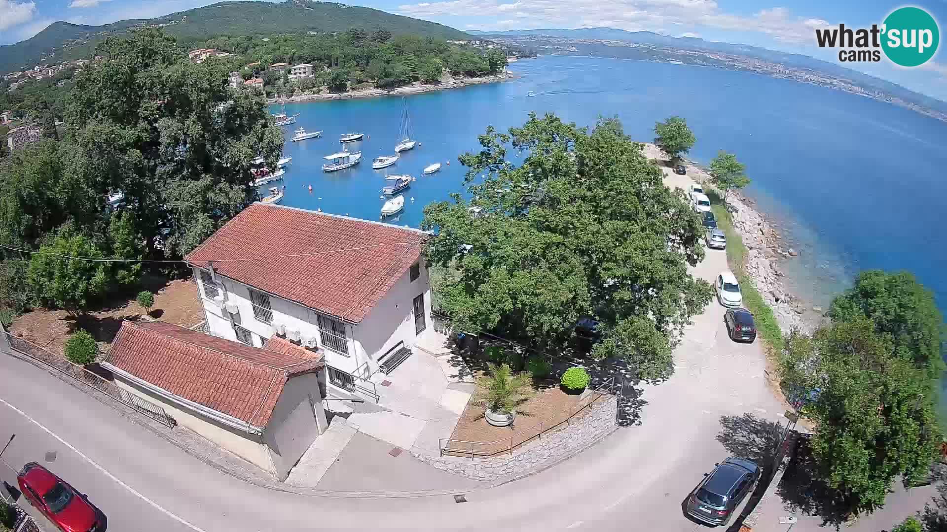 Ika Harbor Webcam – LIVE View of the Harbor and Opatija Lights