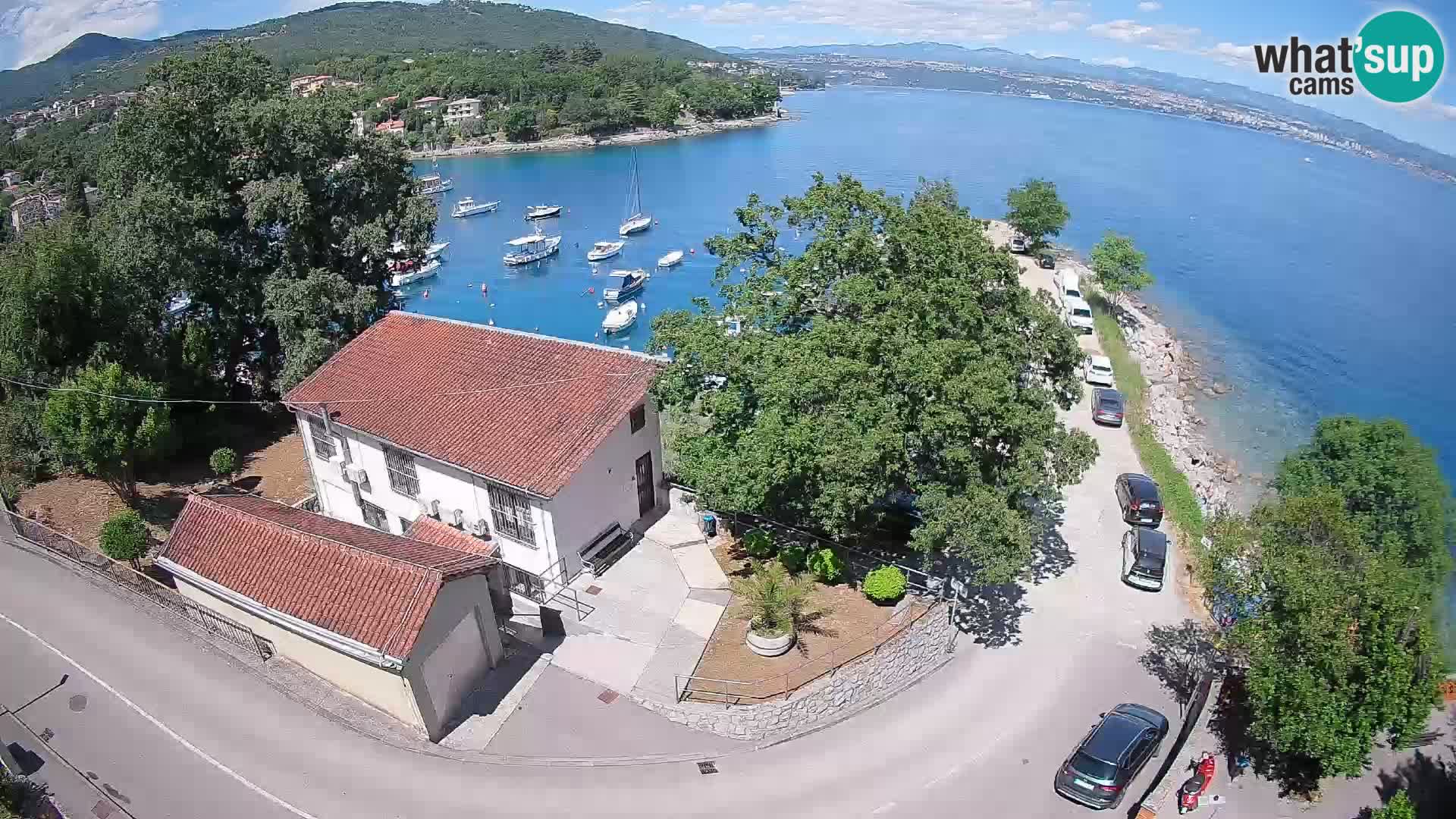 Ika Harbor Webcam – LIVE View of the Harbor and Opatija Lights