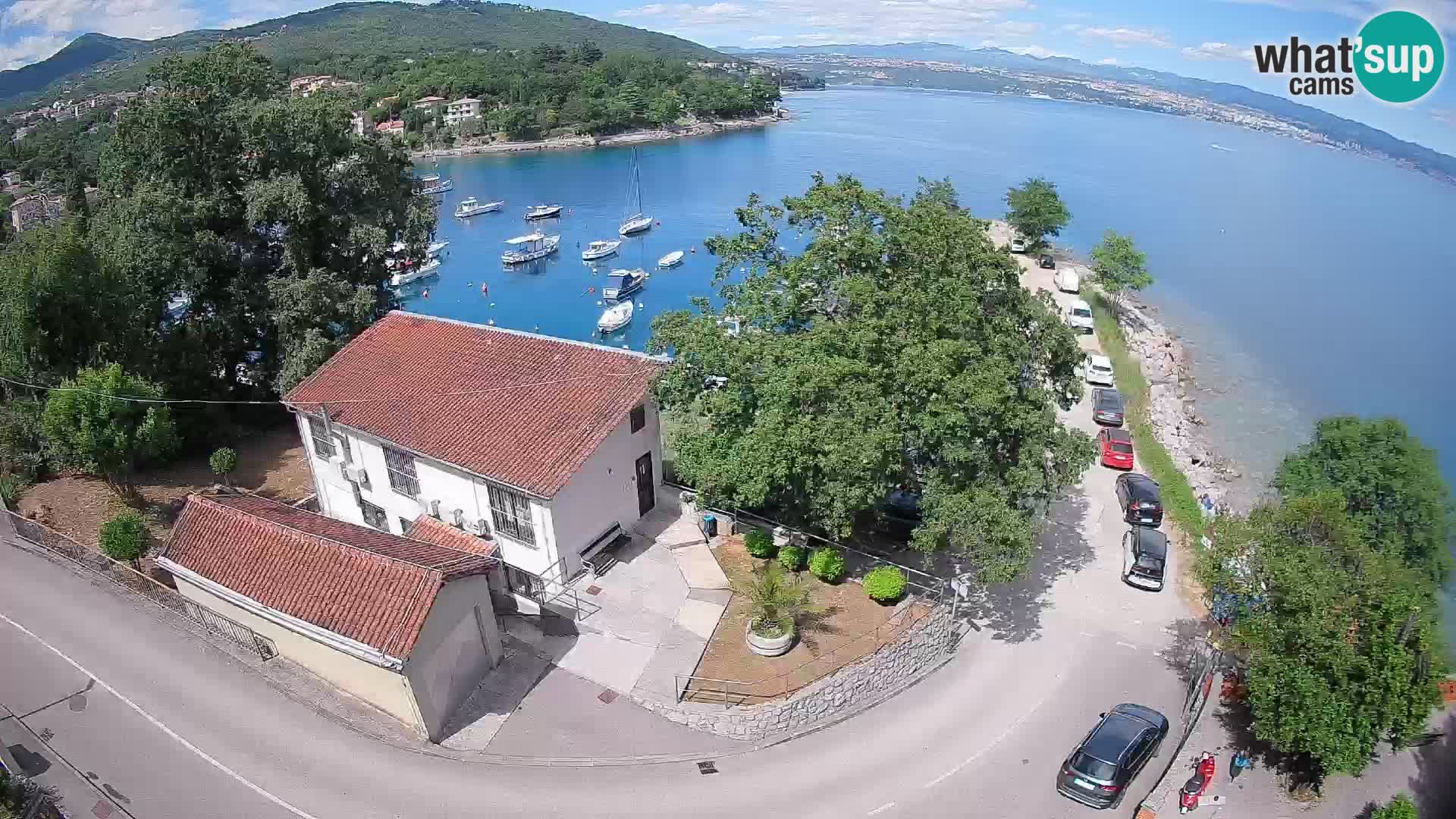Ika Harbor Webcam – LIVE View of the Harbor and Opatija Lights