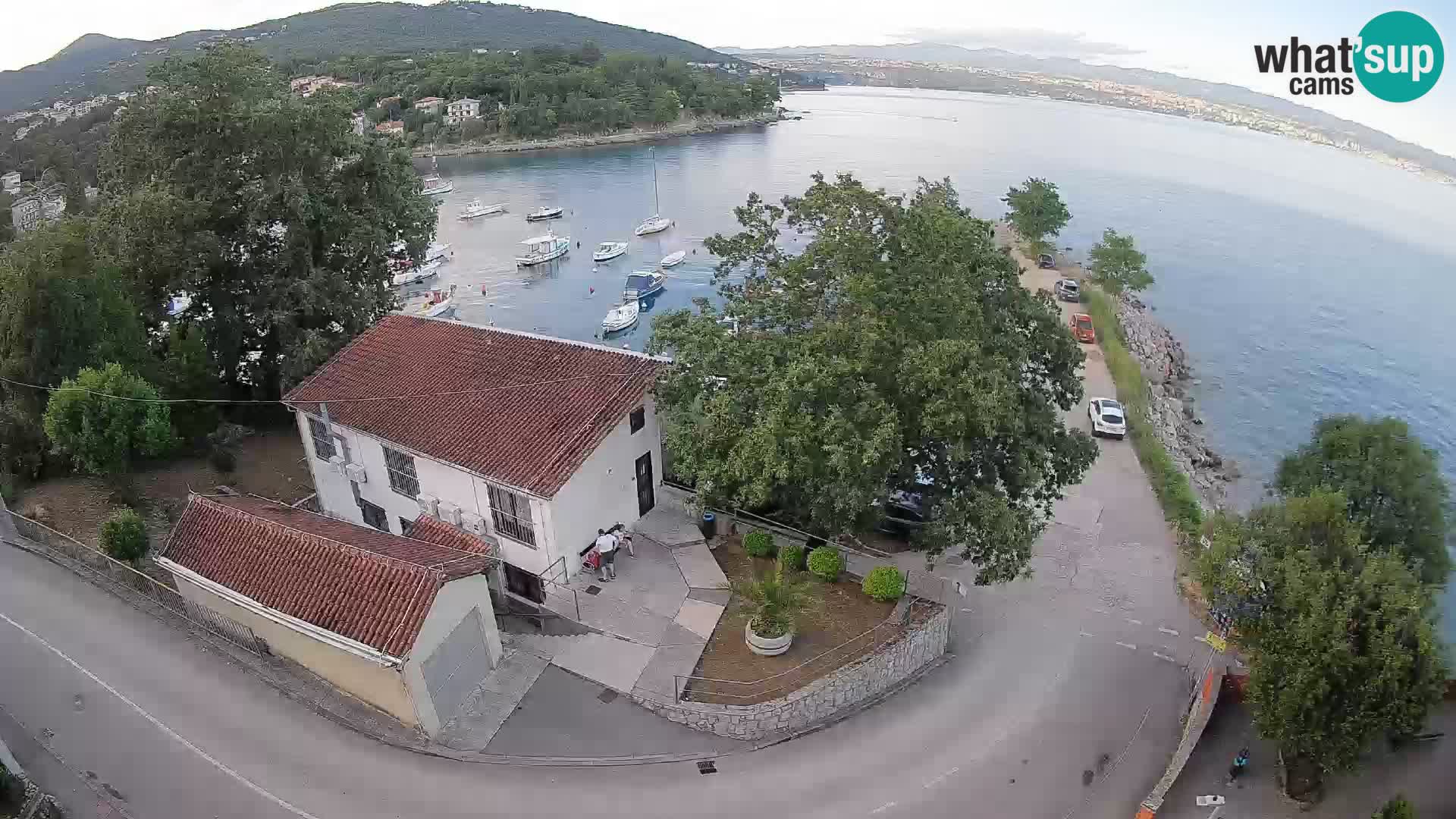 Ika Harbor Webcam – LIVE View of the Harbor and Opatija Lights