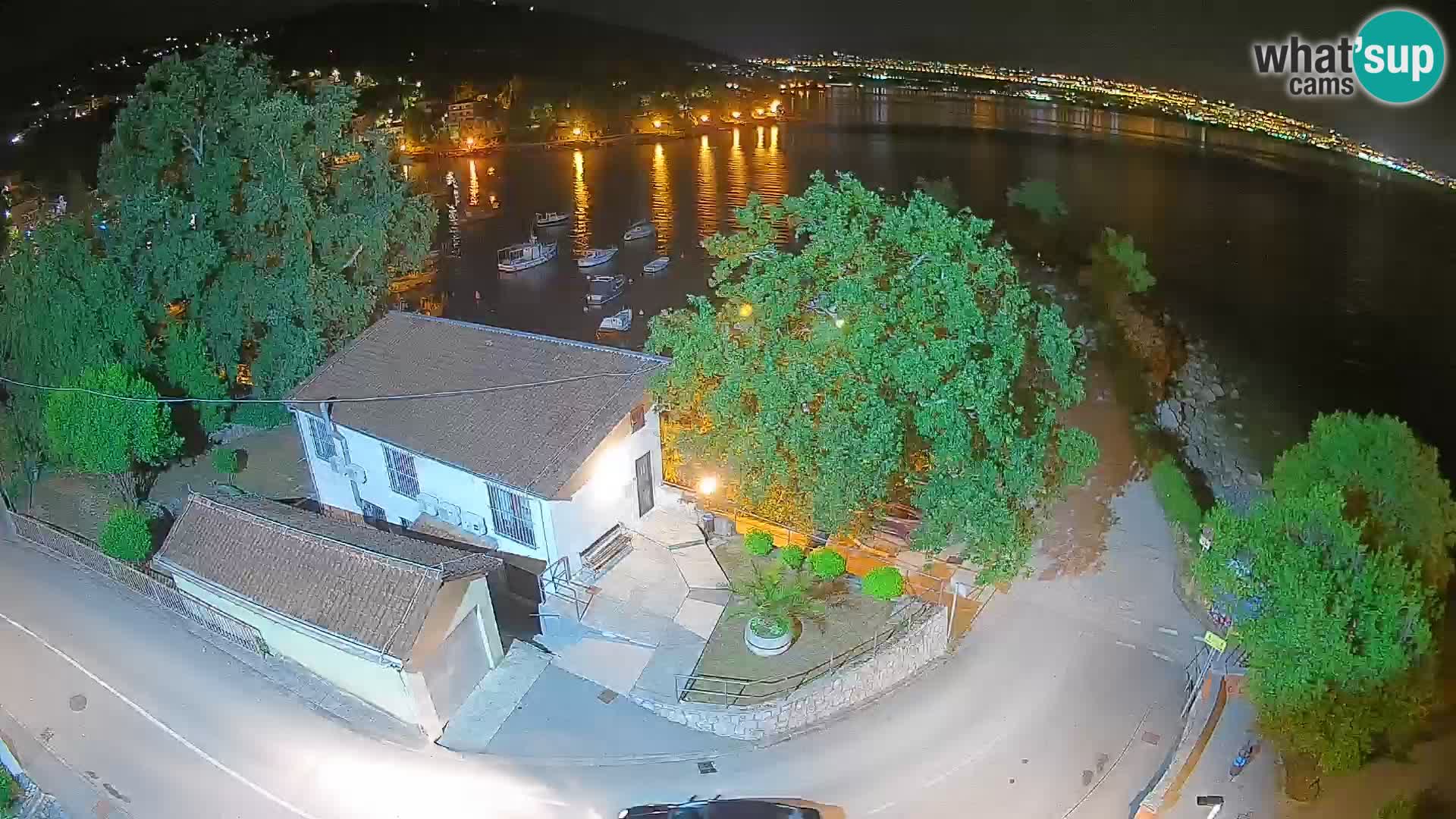 Ika Harbor Webcam – LIVE View of the Harbor and Opatija Lights