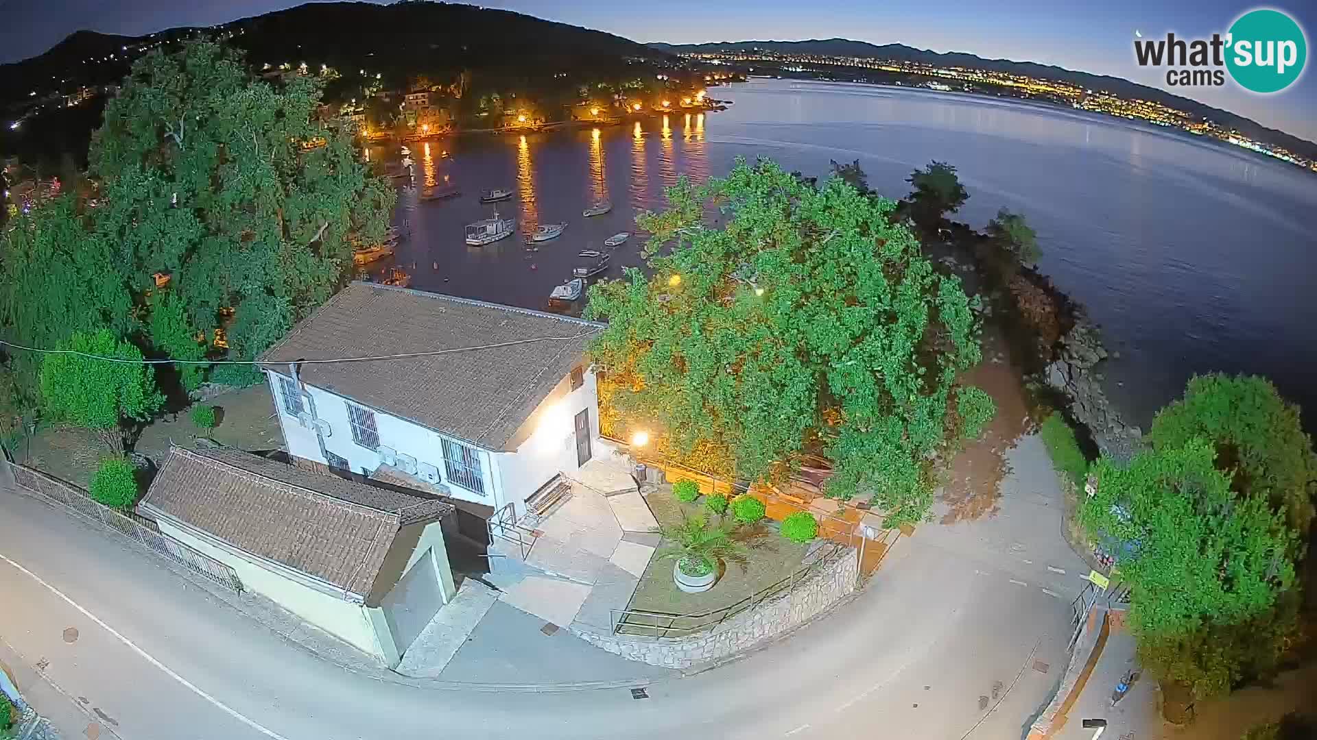 Webcam porto Ika – Vista LIVE sul porto e le luci di Opatija