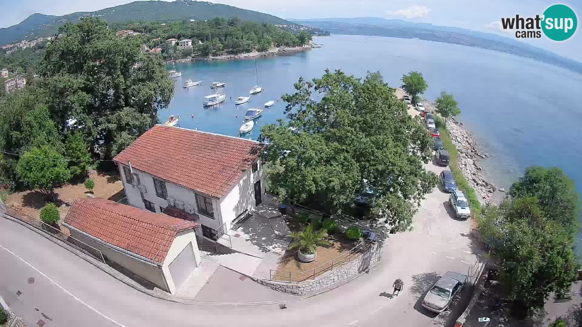 Web kamera luka Ika – Pogled uživo na luku i svjetla Opatije