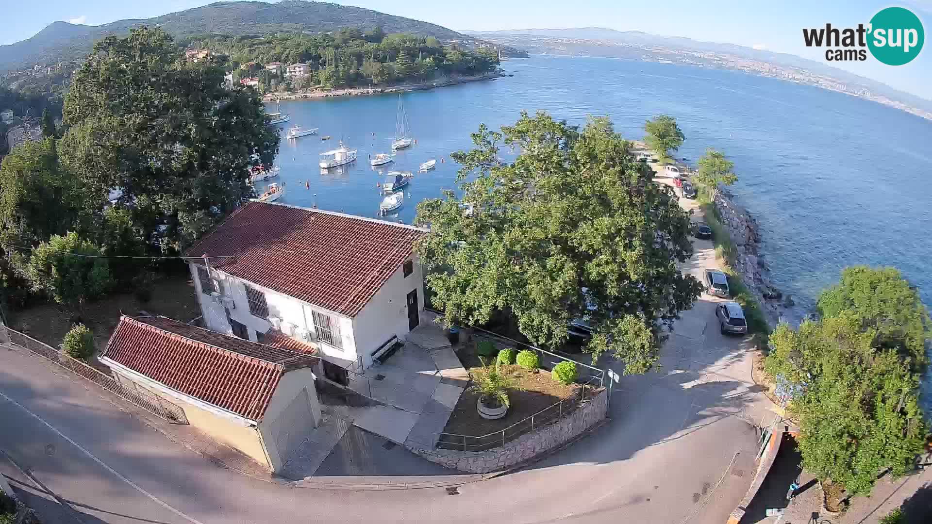 Ika Harbor Webcam – LIVE View of the Harbor and Opatija Lights