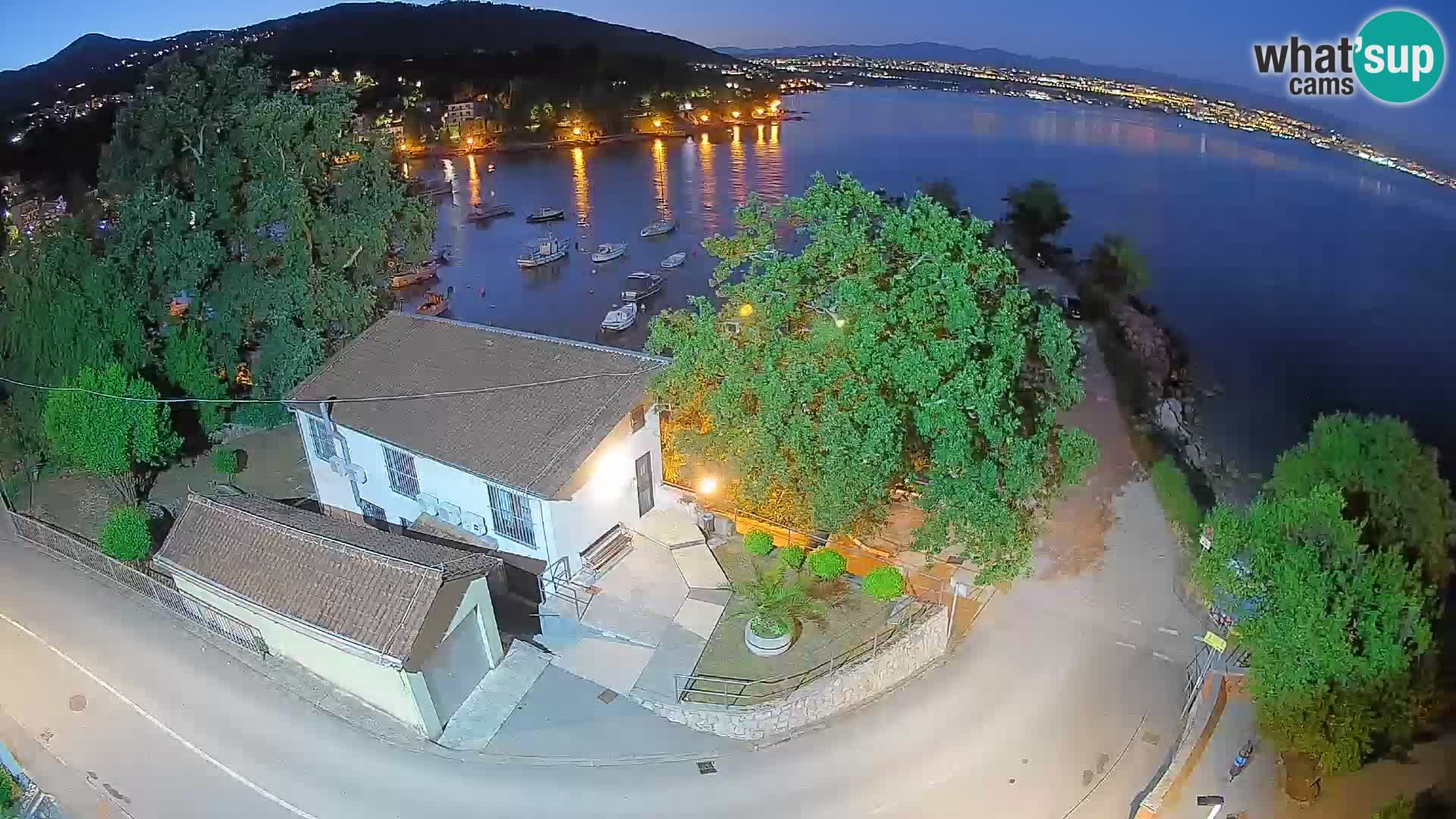 Webcam puerto de Ika – Vista en directo y luces de Opatija