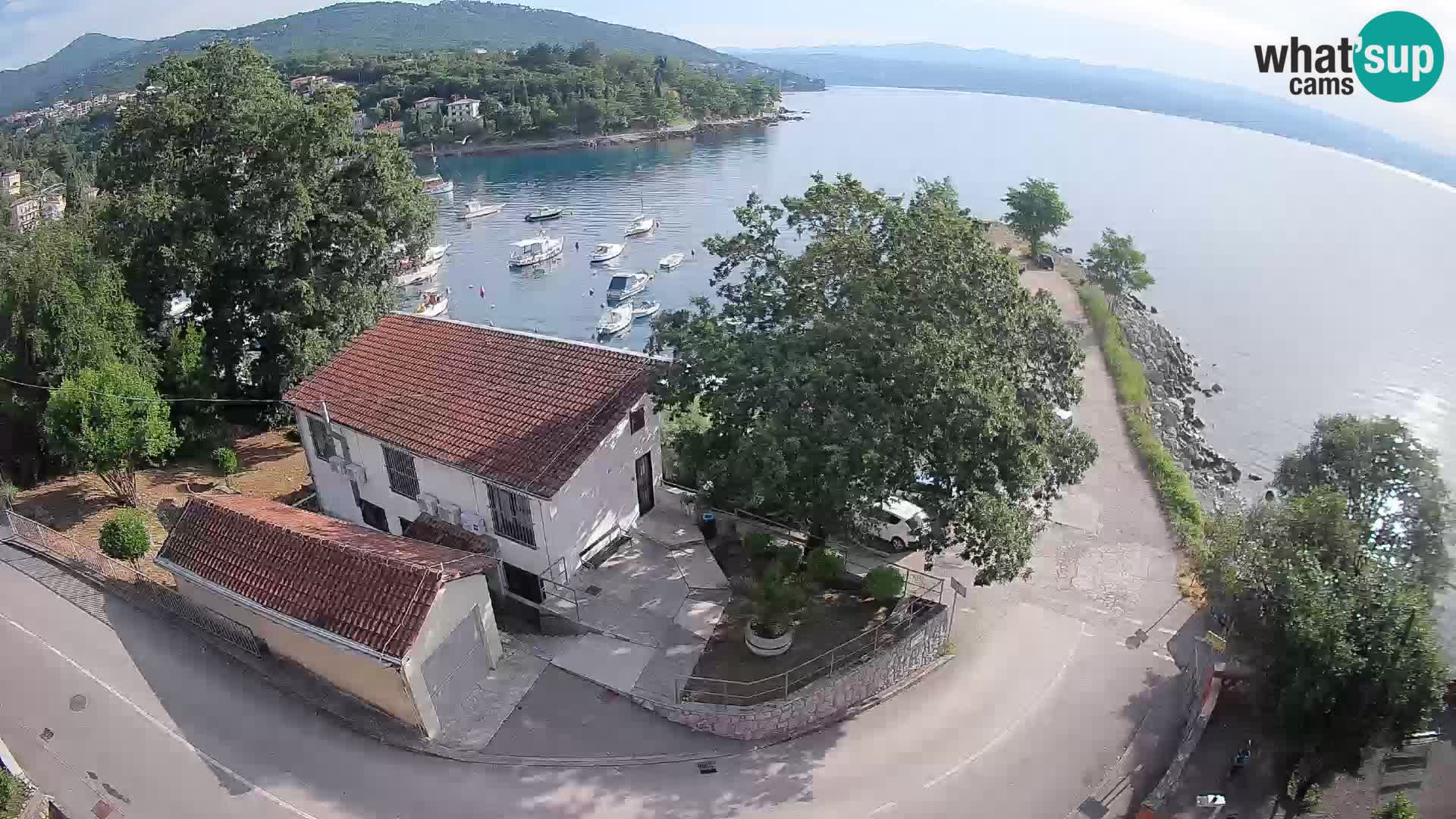 Ika Harbor Webcam – LIVE View of the Harbor and Opatija Lights