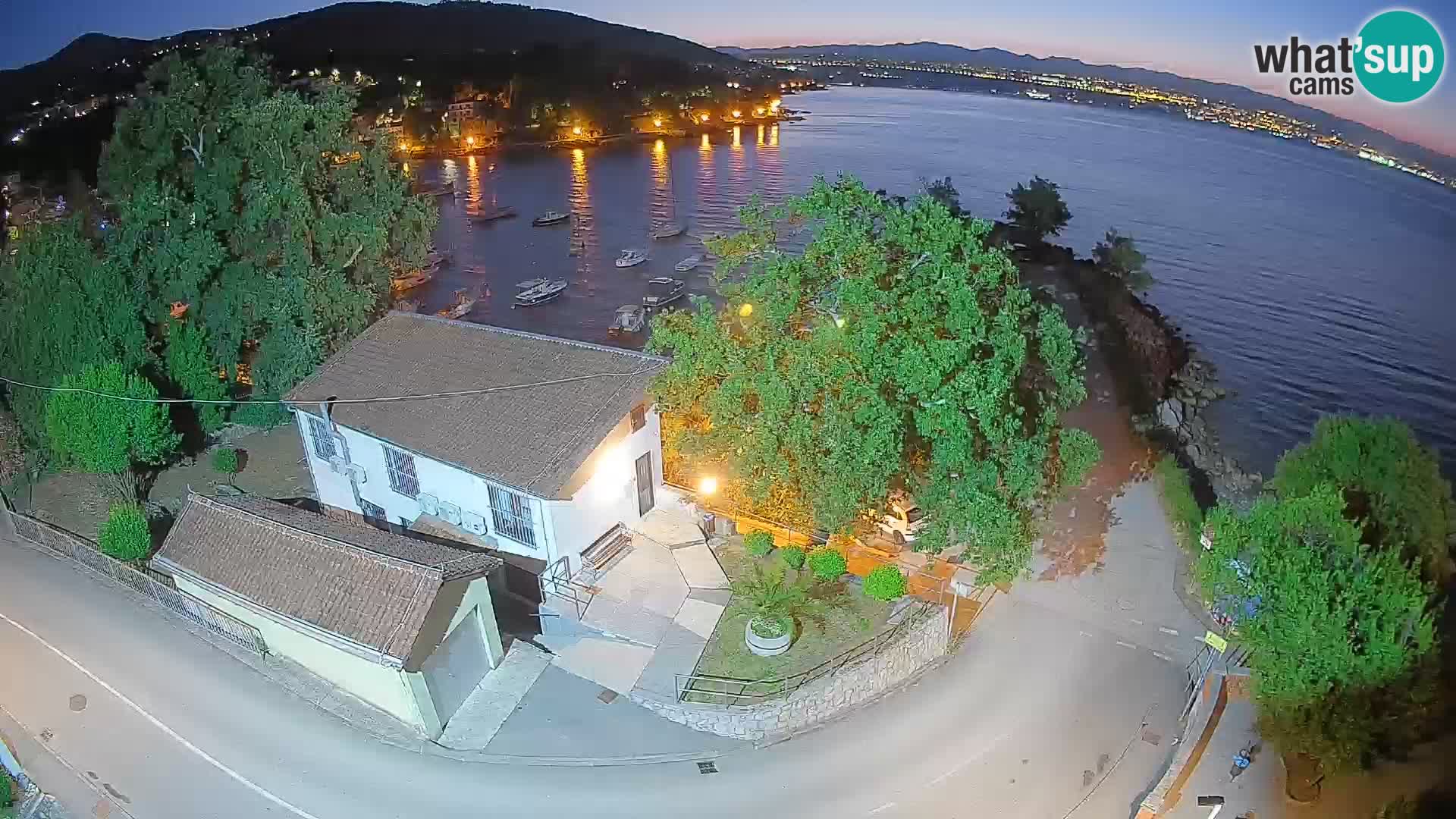 Webcam puerto de Ika – Vista en directo y luces de Opatija