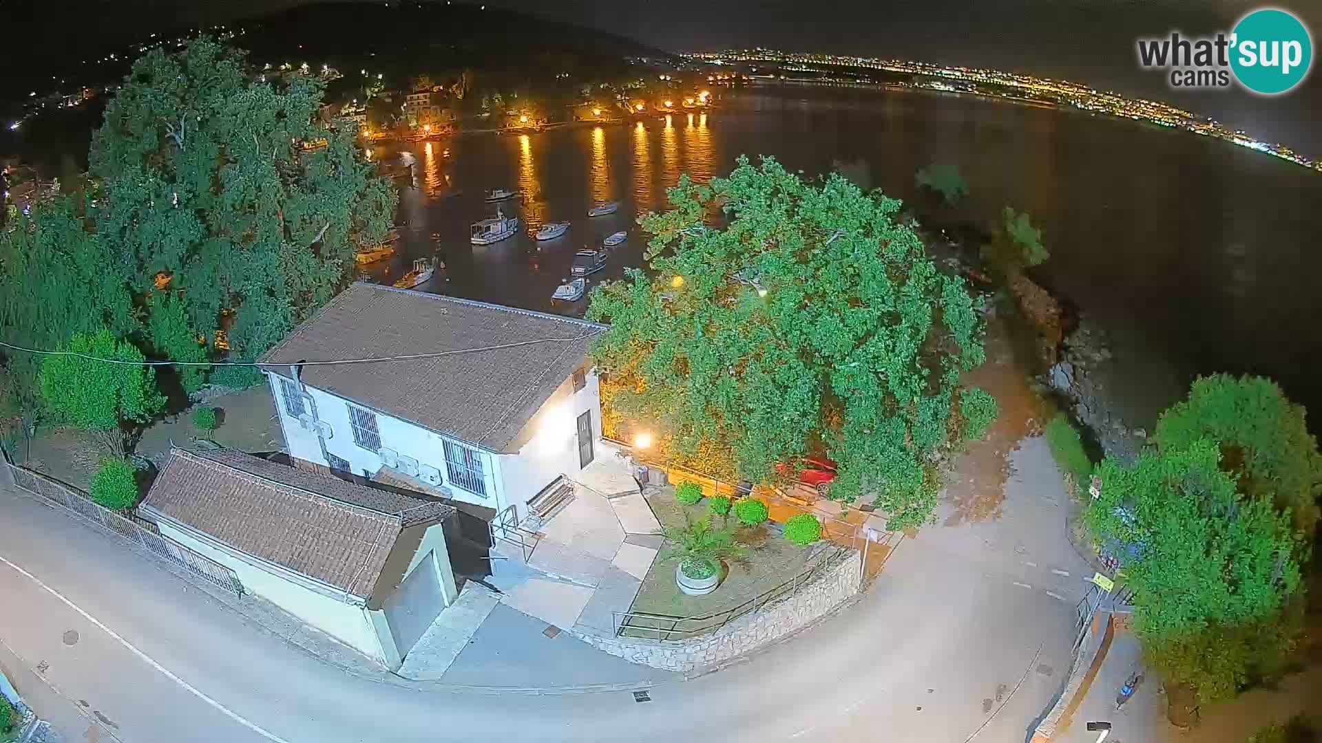 Ika Harbor Webcam – LIVE View of the Harbor and Opatija Lights