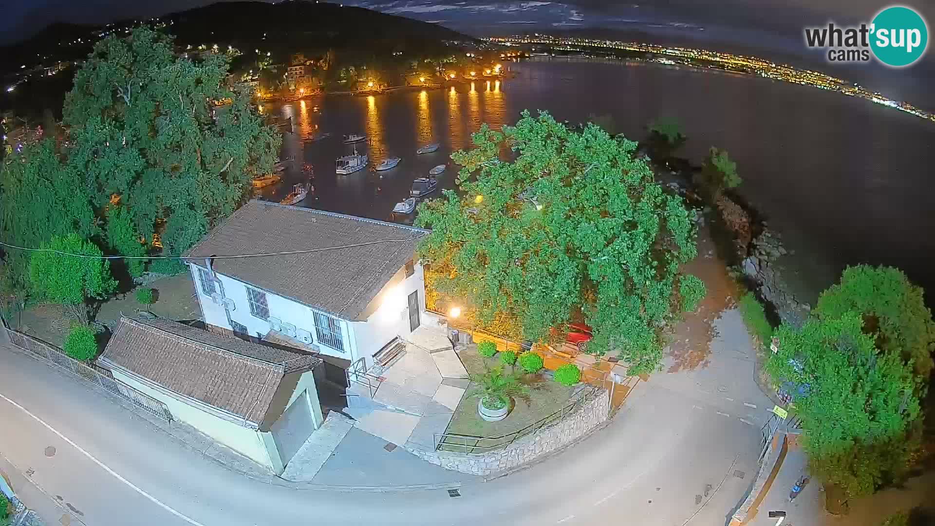 Ika Harbor Webcam – LIVE View of the Harbor and Opatija Lights