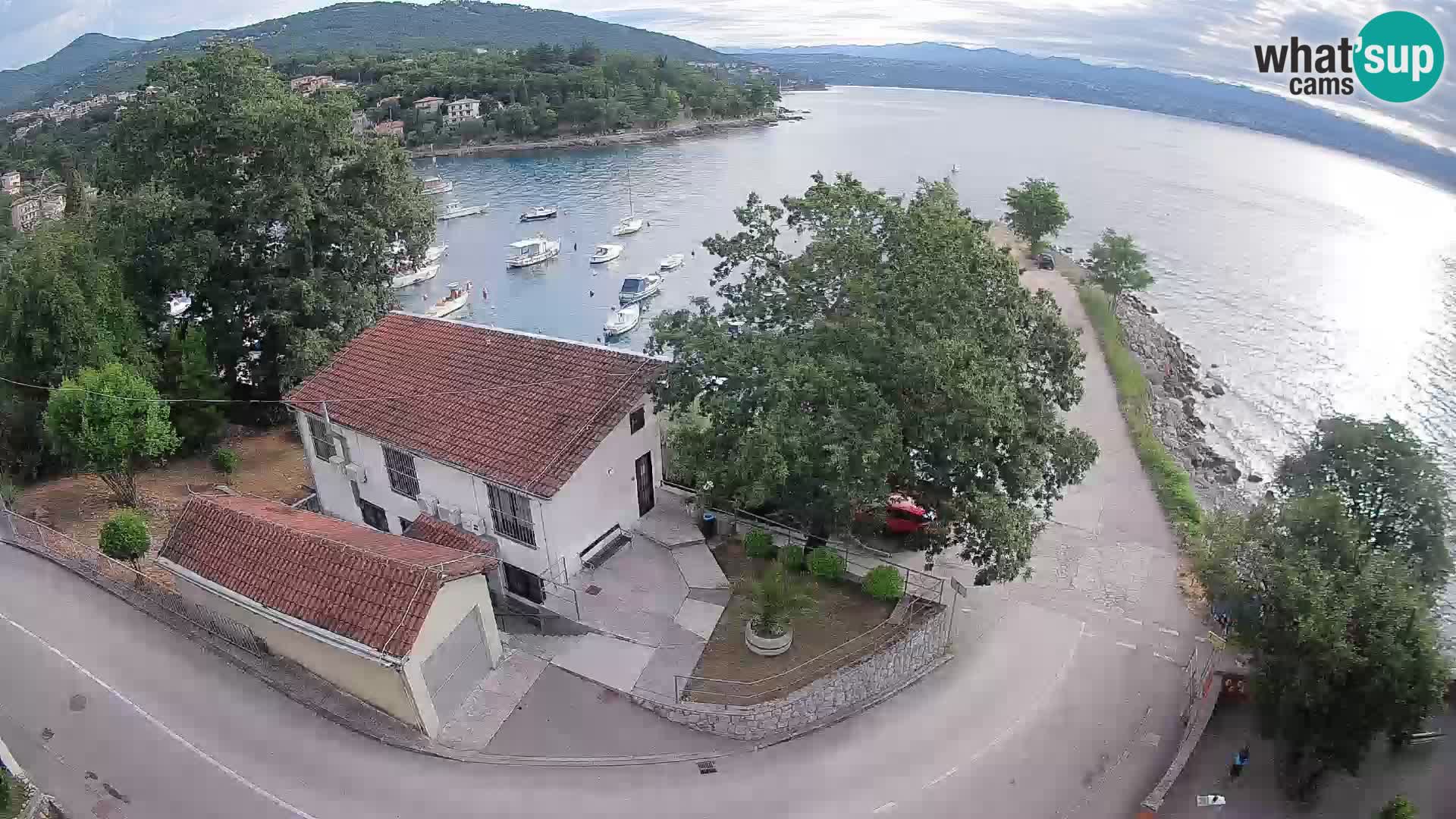 Ika Harbor Webcam – LIVE View of the Harbor and Opatija Lights