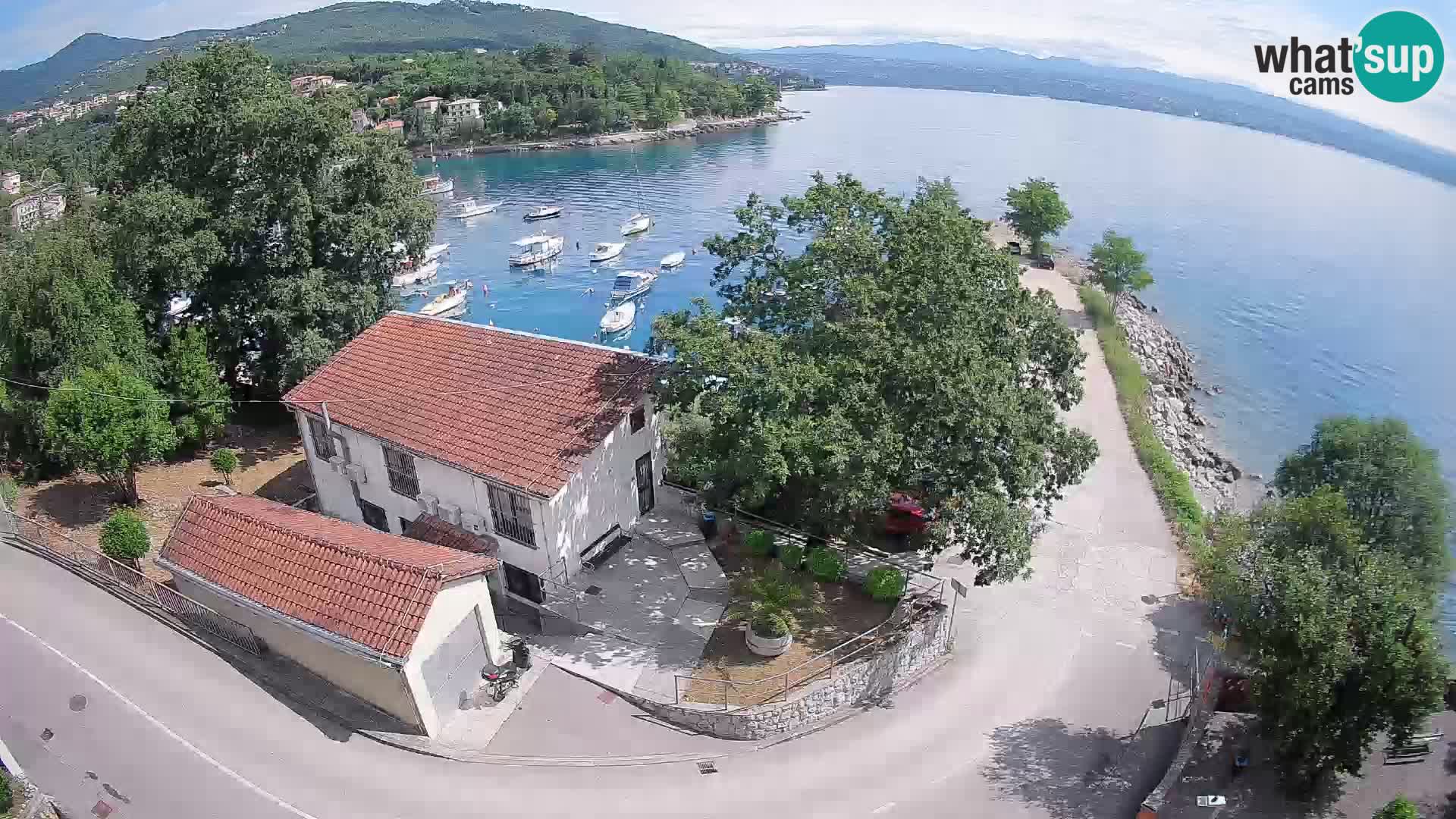 Ika Harbor Webcam – LIVE View of the Harbor and Opatija Lights