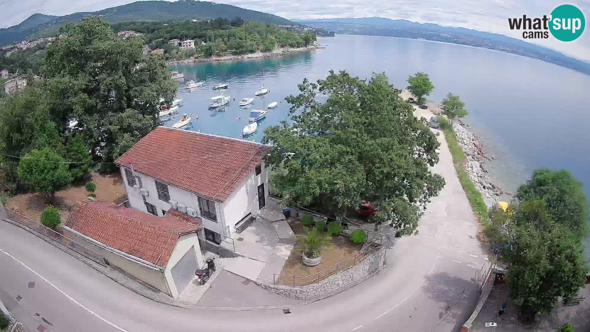 Ika Harbor Webcam – LIVE View of the Harbor and Opatija Lights