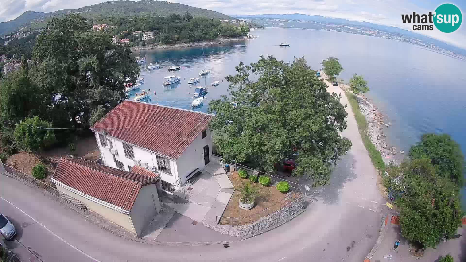 Ika Harbor Webcam – LIVE View of the Harbor and Opatija Lights