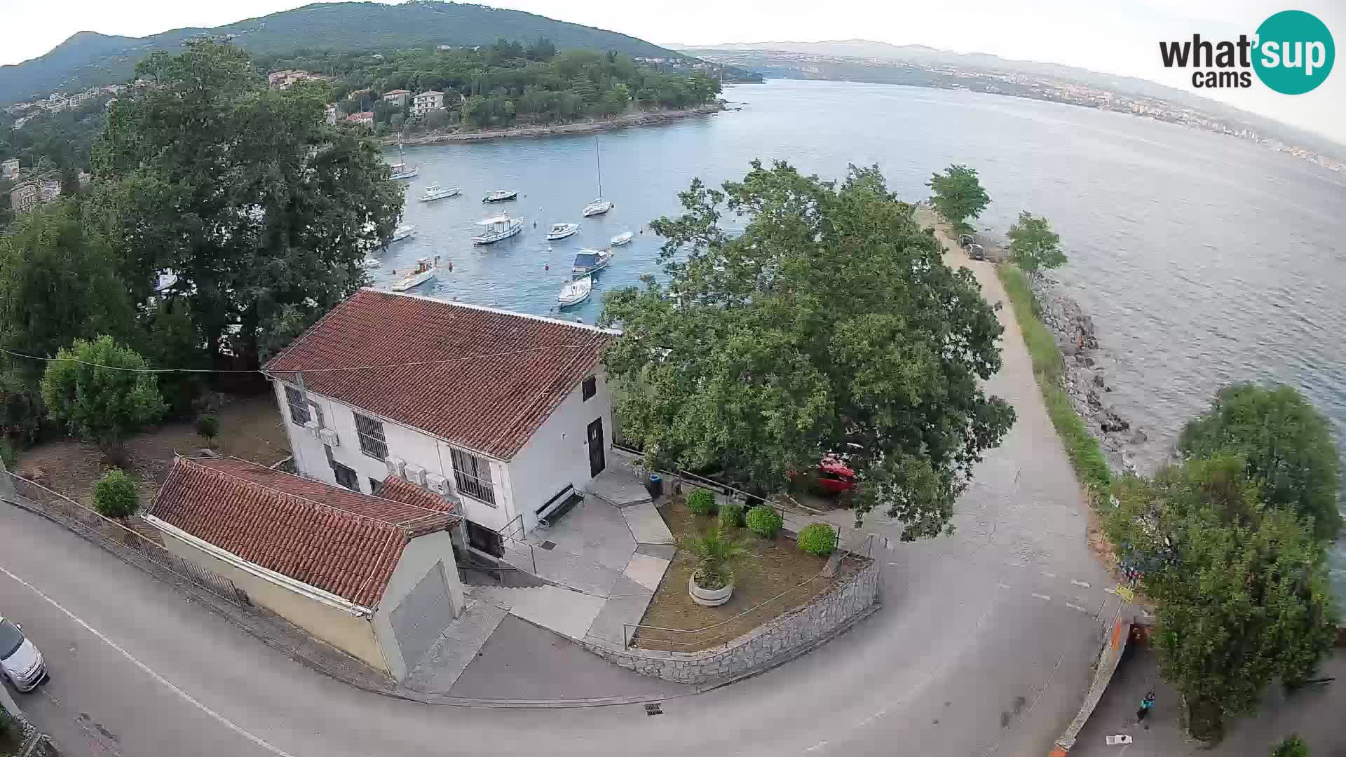Ika Harbor Webcam – LIVE View of the Harbor and Opatija Lights