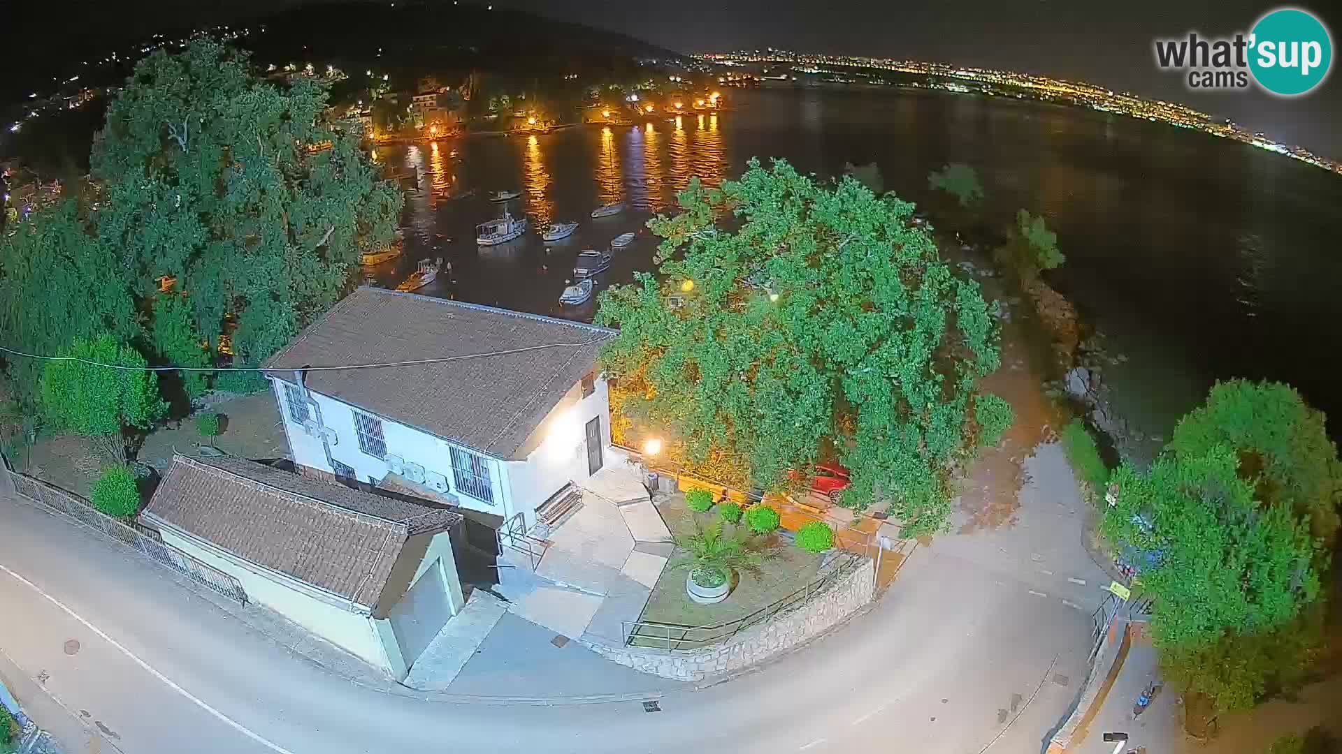 Ika Harbor Webcam – LIVE View of the Harbor and Opatija Lights