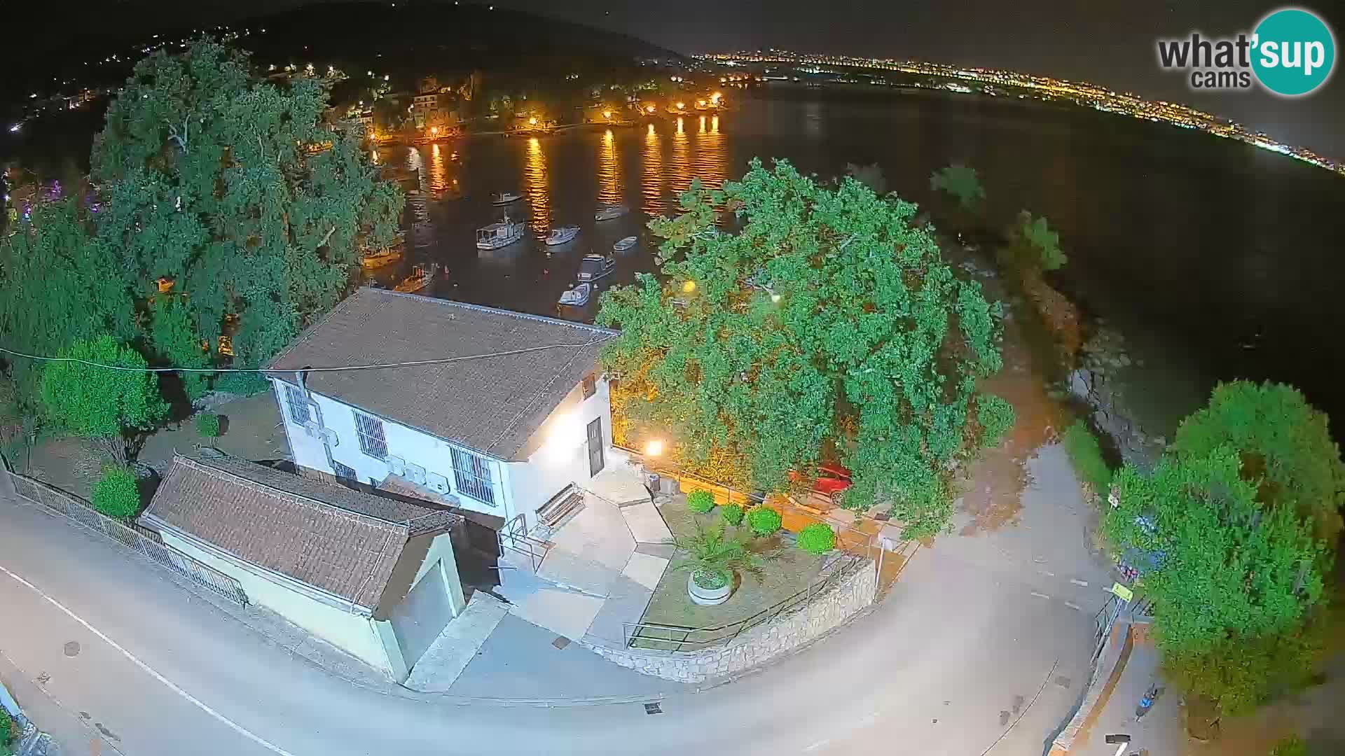 Ika Harbor Webcam – LIVE View of the Harbor and Opatija Lights